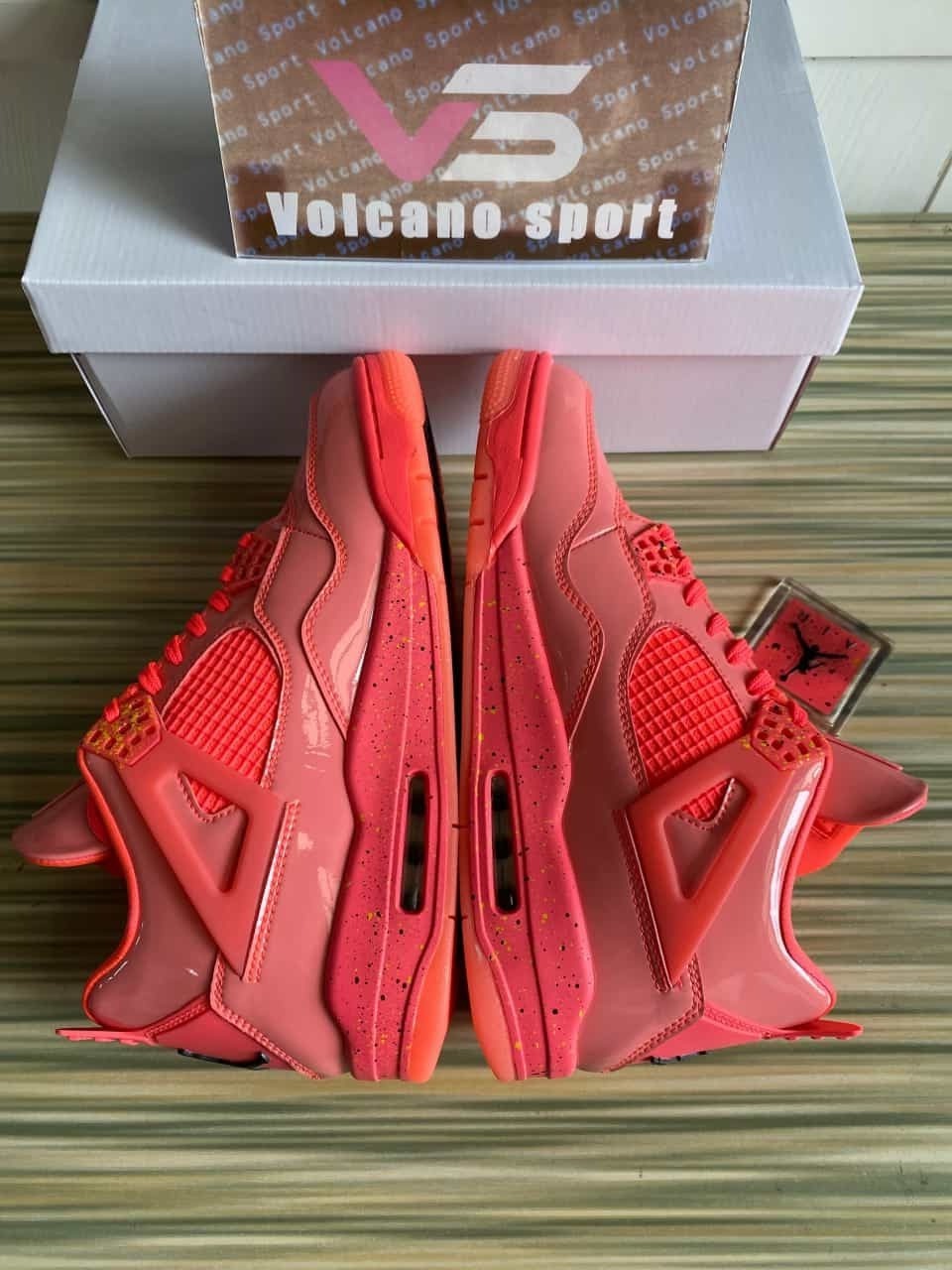 Jordan 4 Retro Hot Punch AQ9128-600