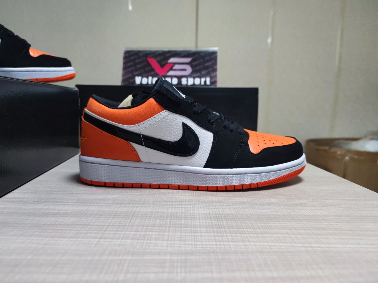 Jordan 1 Low Shattered Backboard 