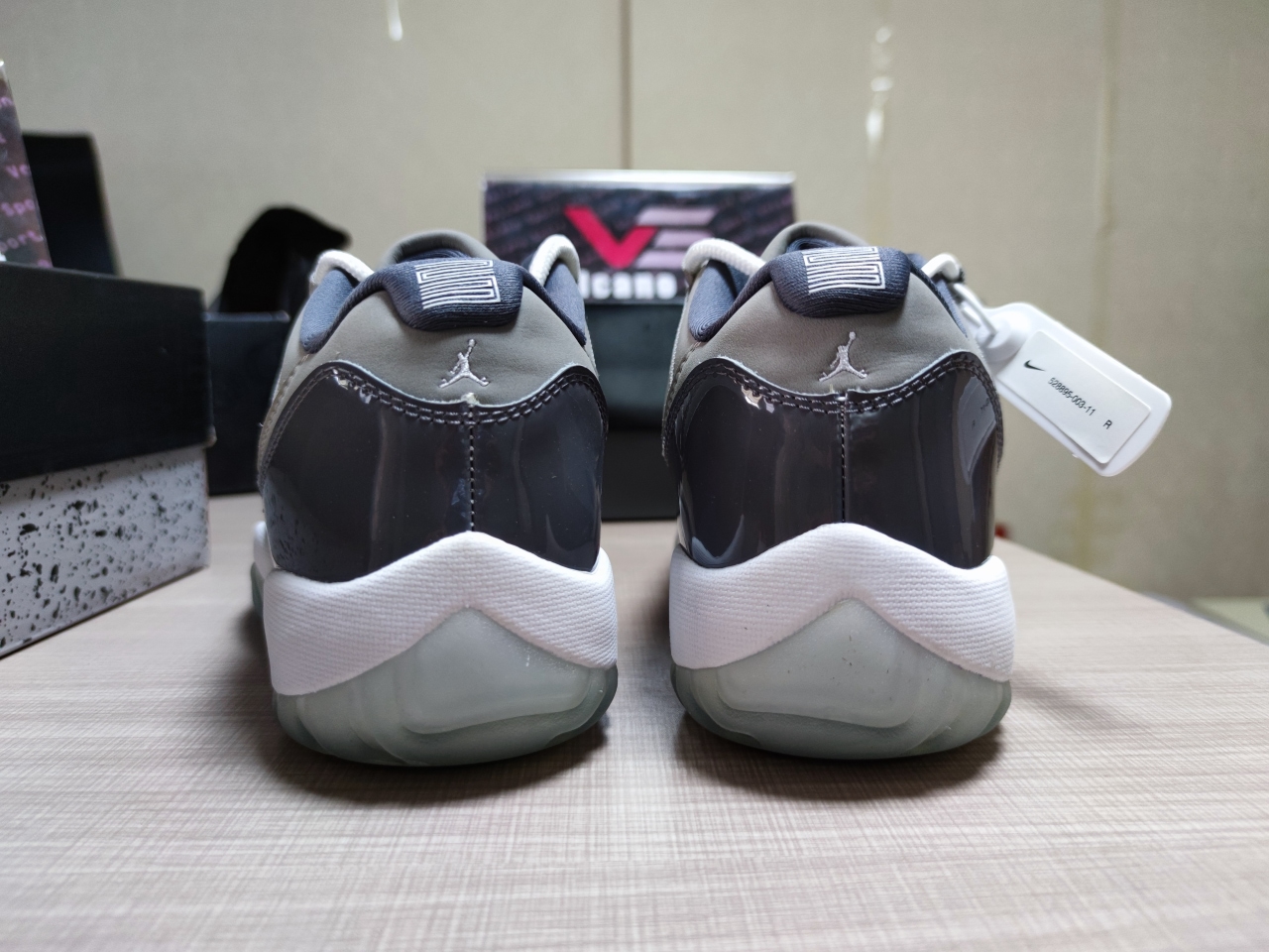 Jordan 11 Retro Low Cool Grey 528895 003