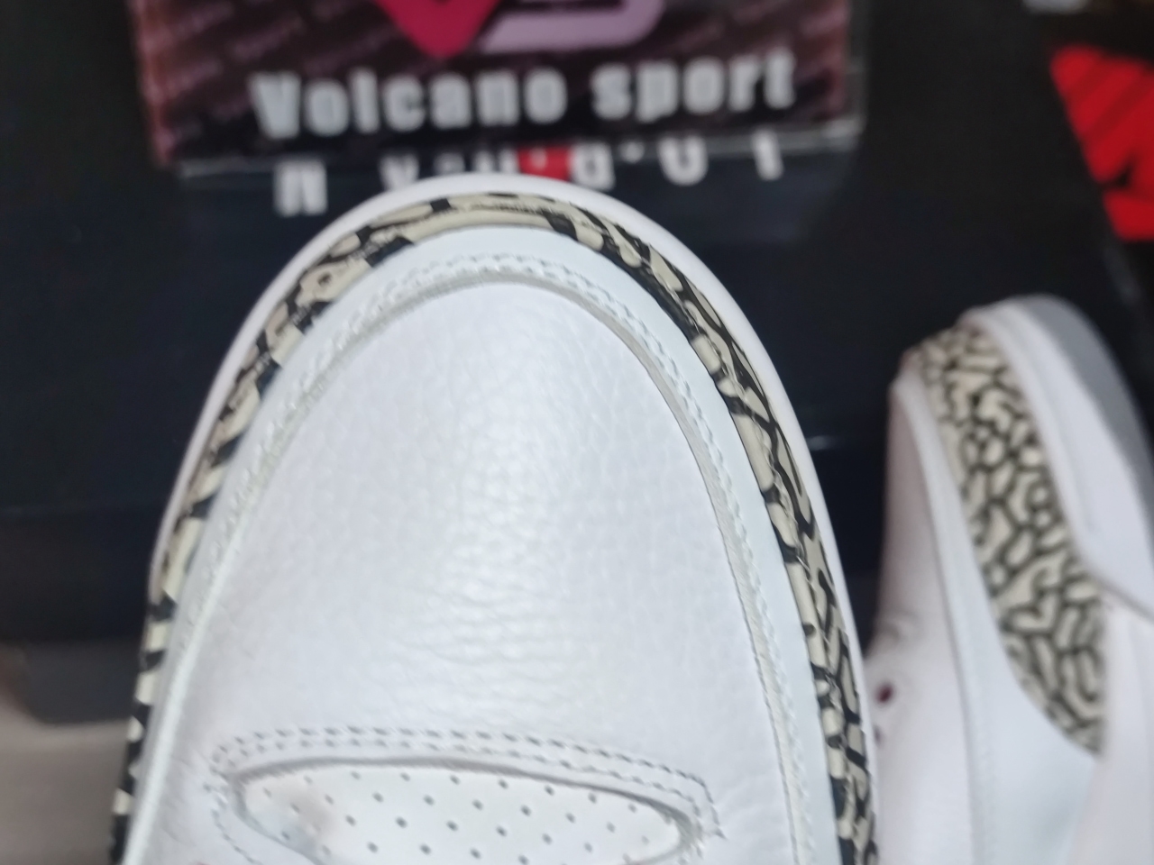 Jordan 3 Retro Cardinal Red CT8532 126