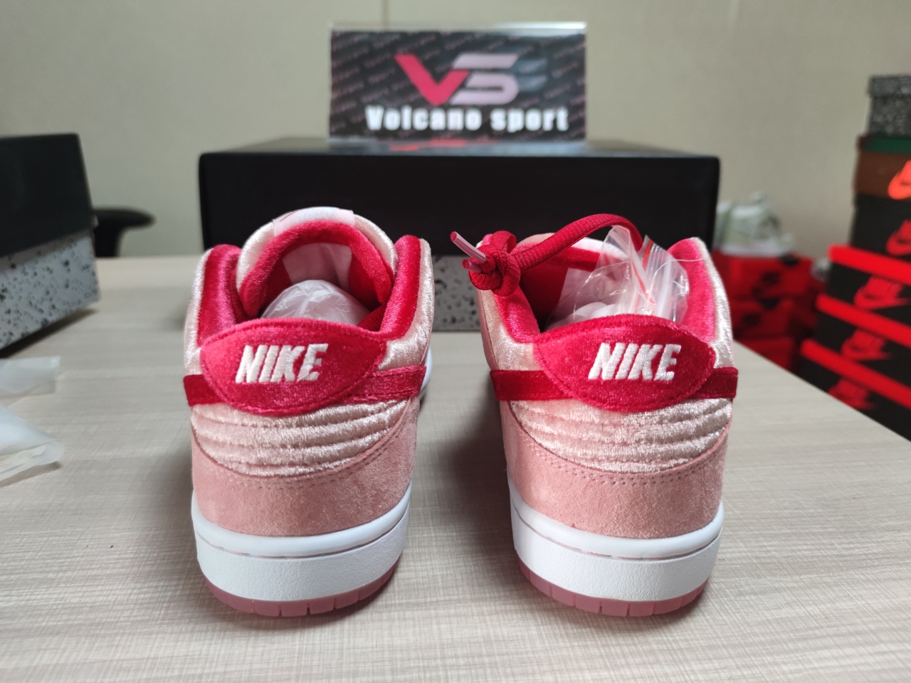 StrangeLove x SB Dunk Low PRO CT2552-800