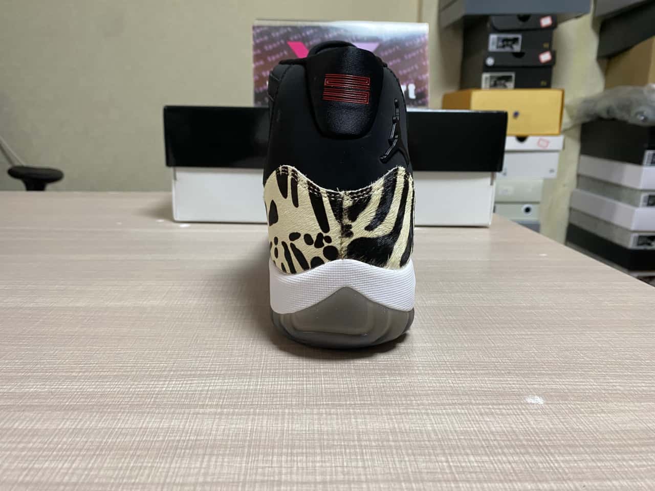 Jordan 11 Retro Animal Instinct AR0715-010