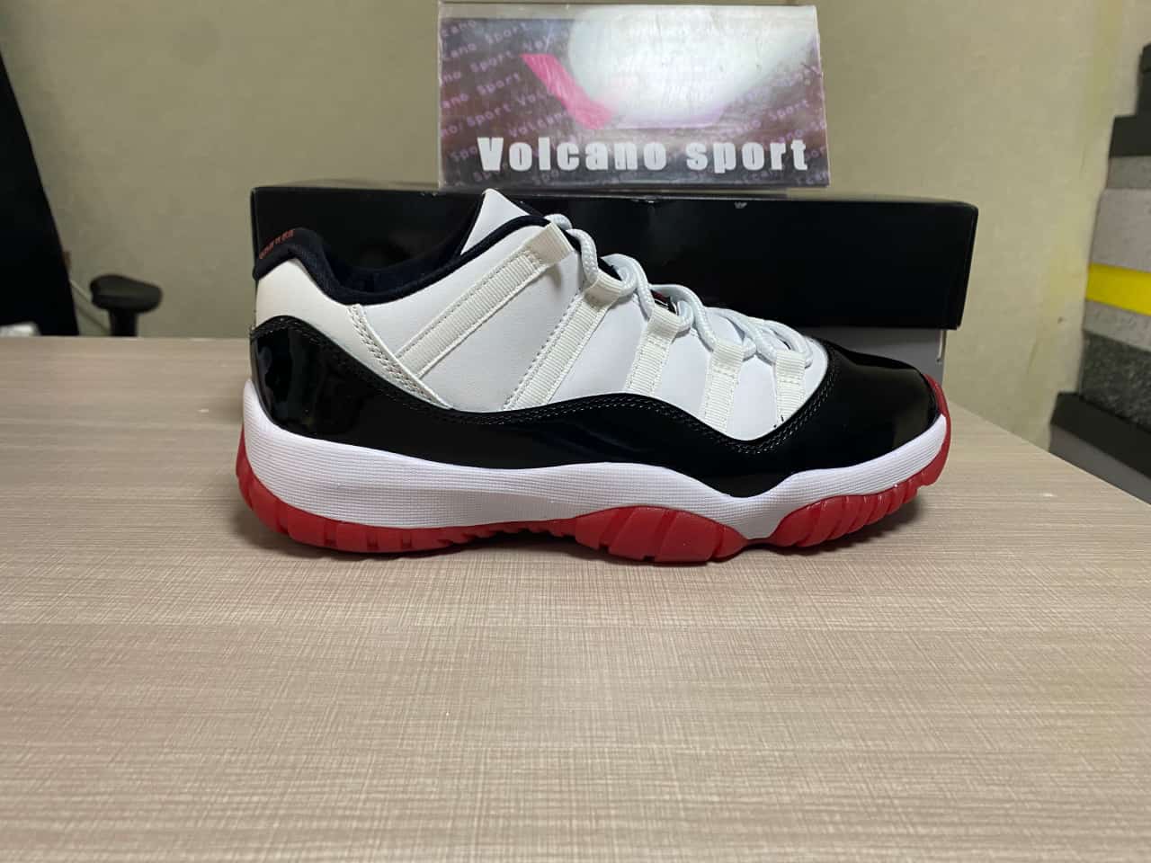 Jordan 11 Retro Low Concord Bred AV2187-160