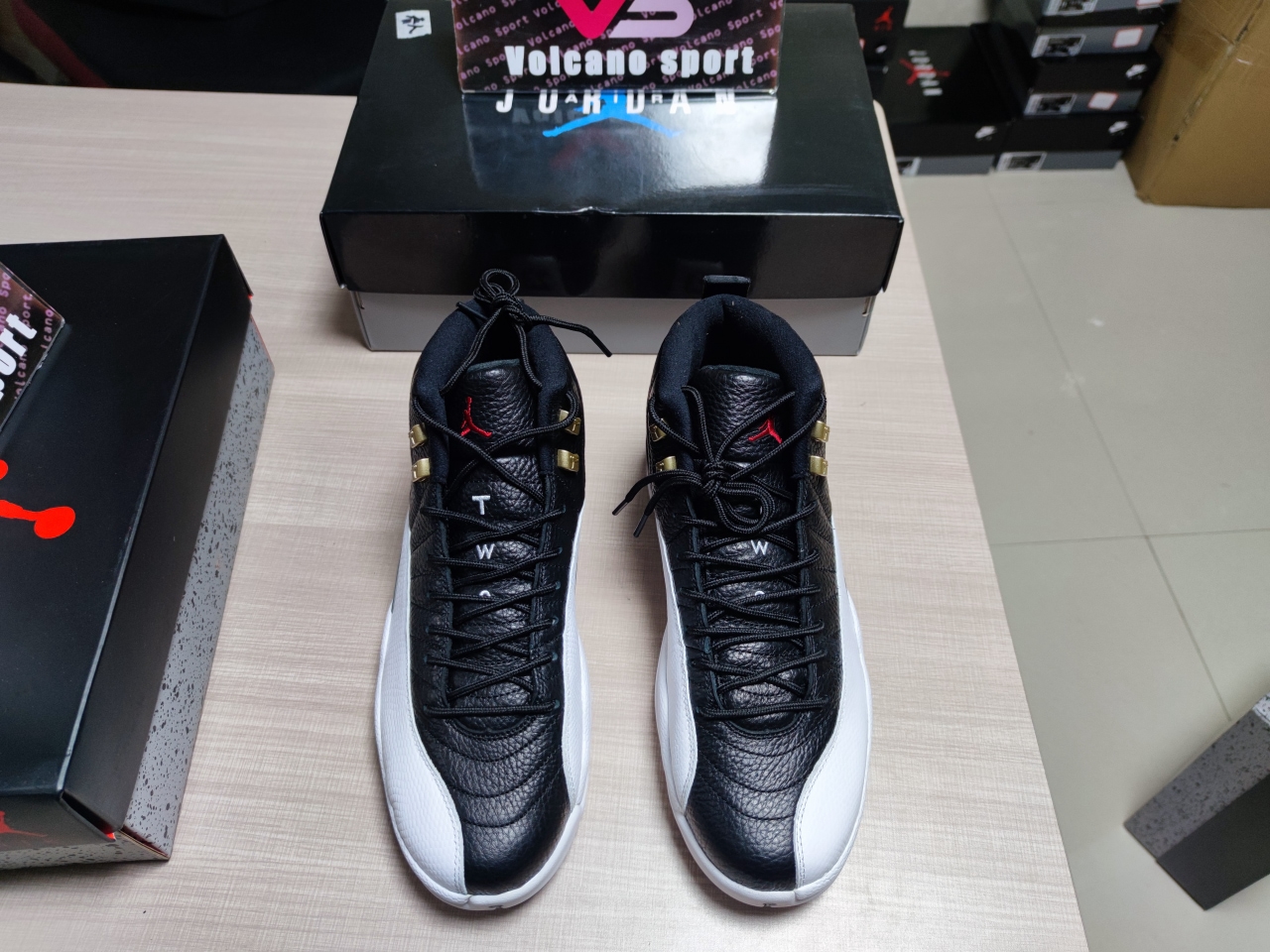 Jordan 12 Retro Playoffs (2022) CT8013-006