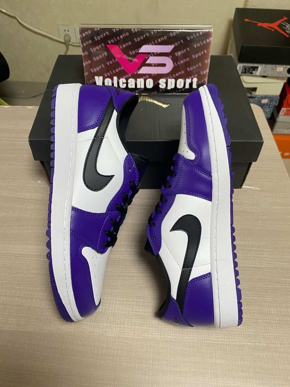 Jordan 1 Retro Low Golf Court Purple DD9315-105