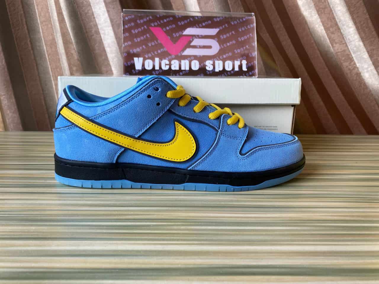 Nike SB Dunk Low The Powerpuff Girls Bubbles FZ8320-400
