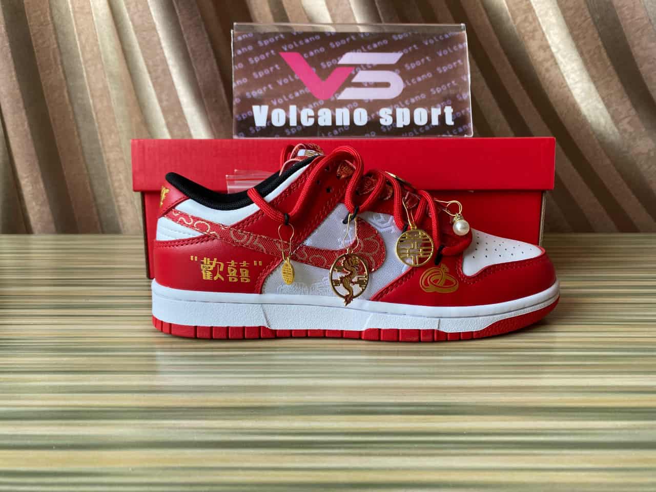 Dunk Low ‘CNY’ Red White 囍 FD9762-061