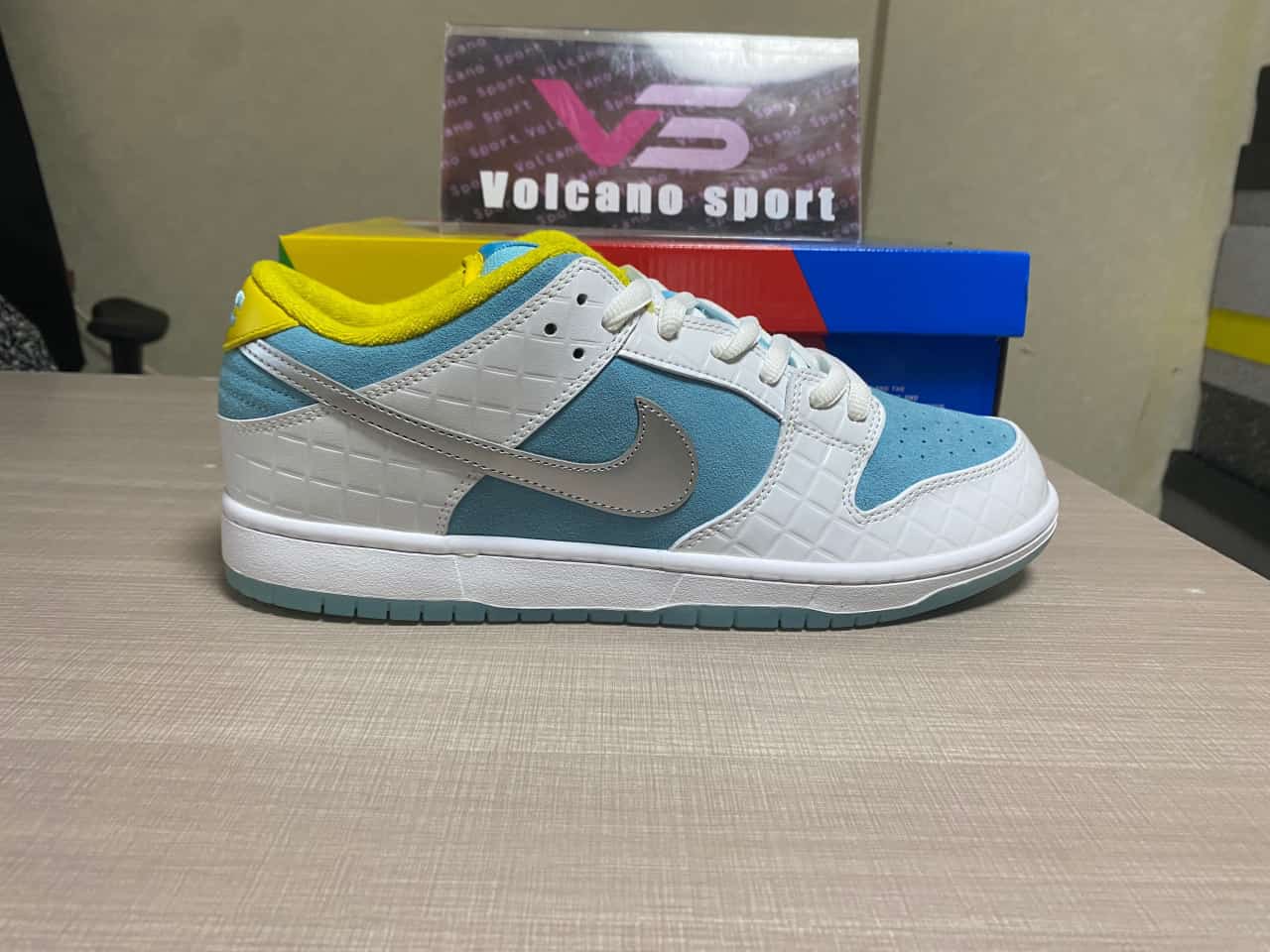 Nike SB Dunk Low Pro FTC Lagoon Pulse DH7687-400
