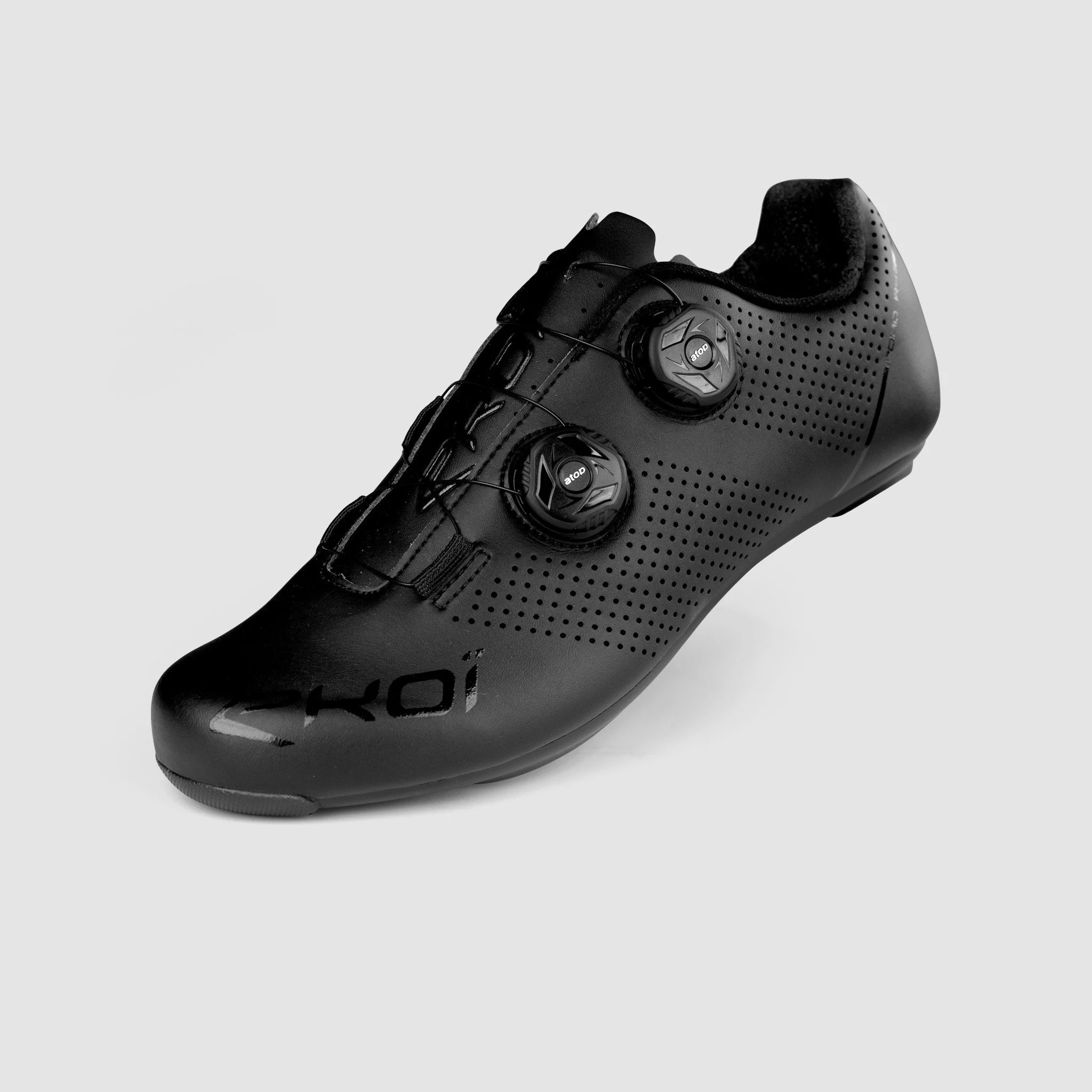 R4 Full black road shoe