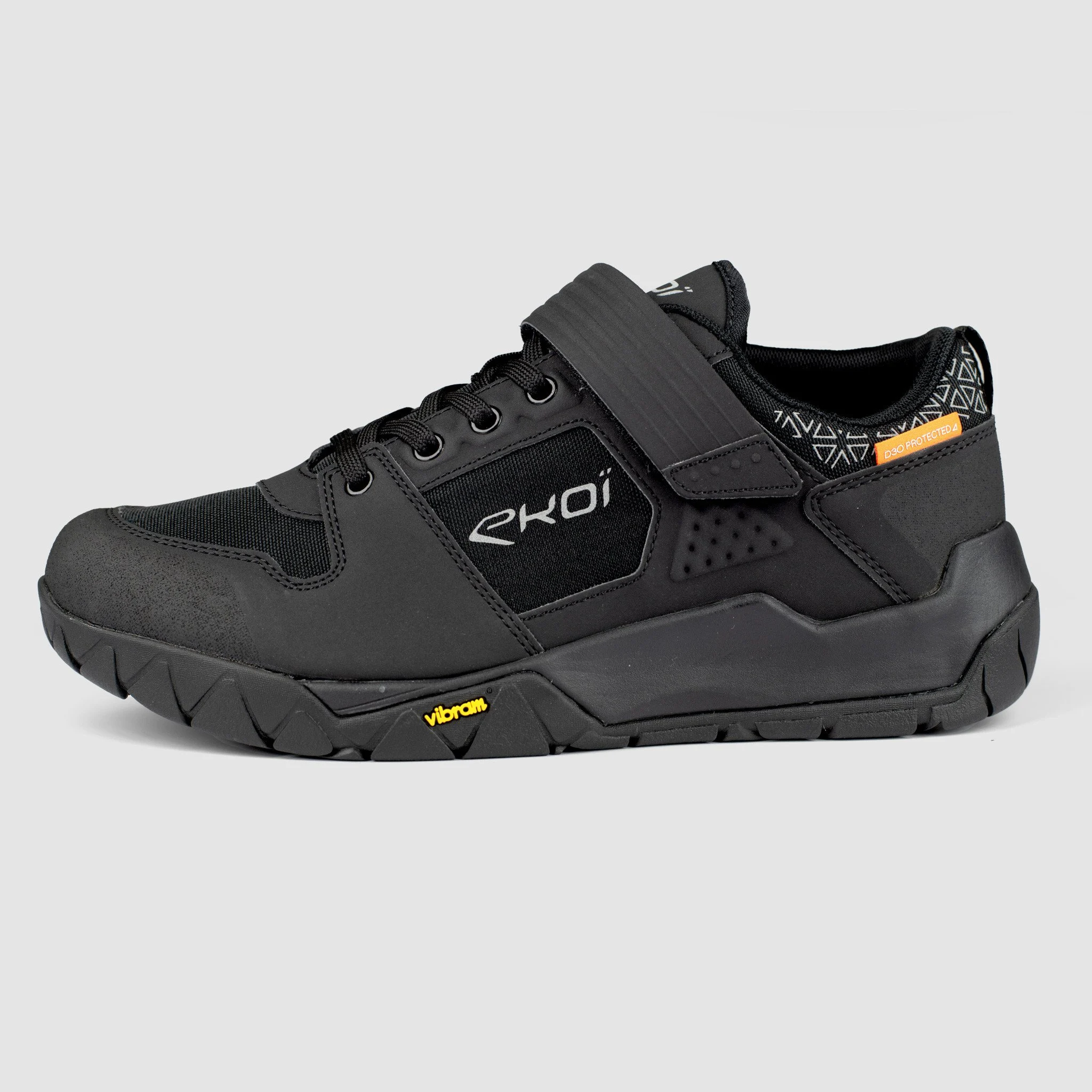 EKOI GE C4 cycling shoes
