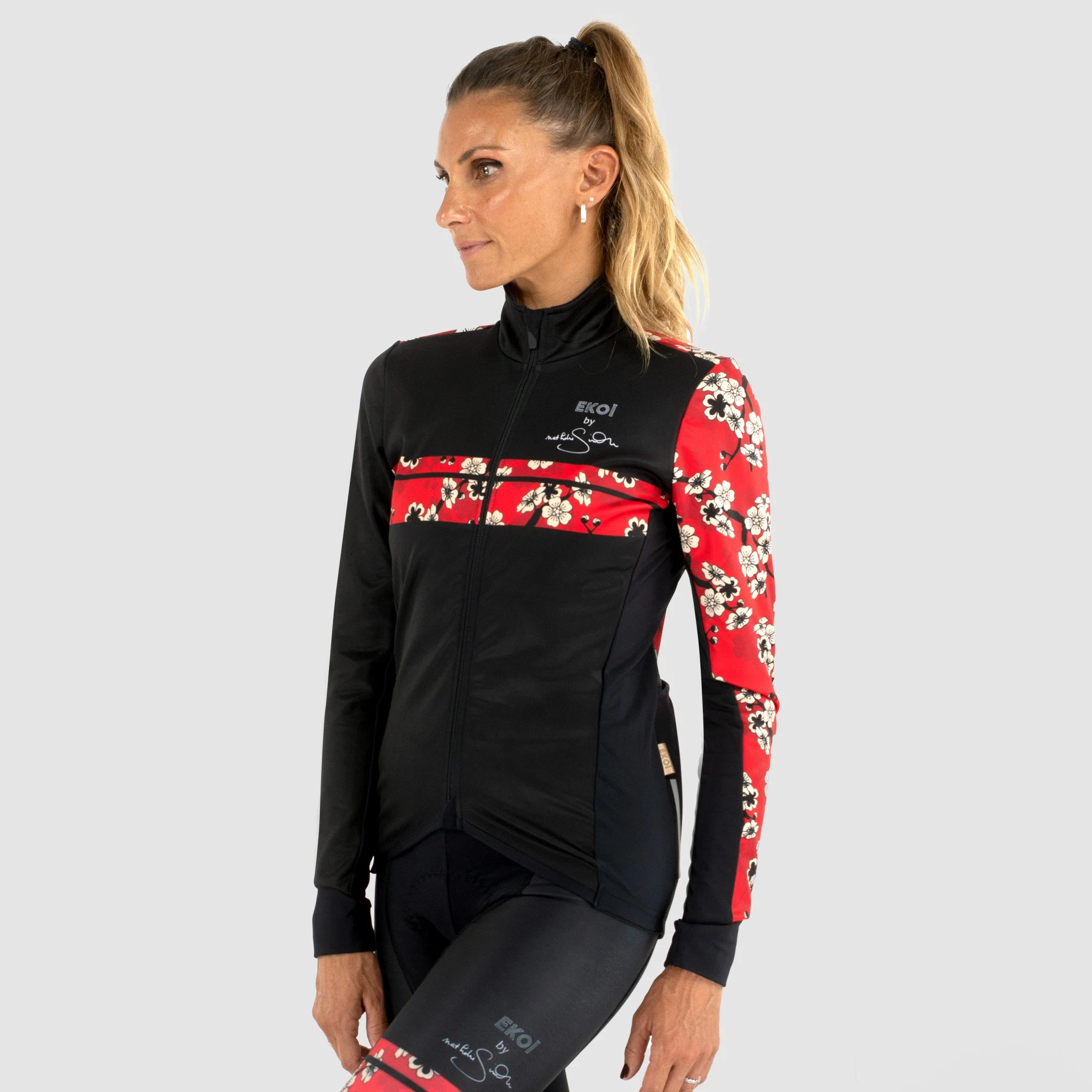 Nathalie Simon women's black thermal jacket by EKOÏ