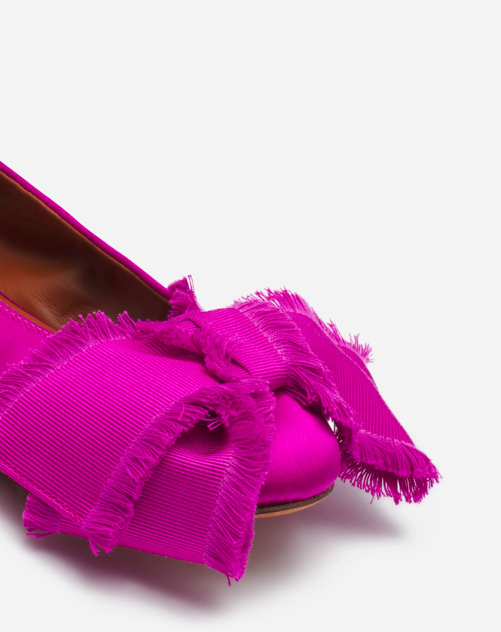 Ballerina flat with a satin bow