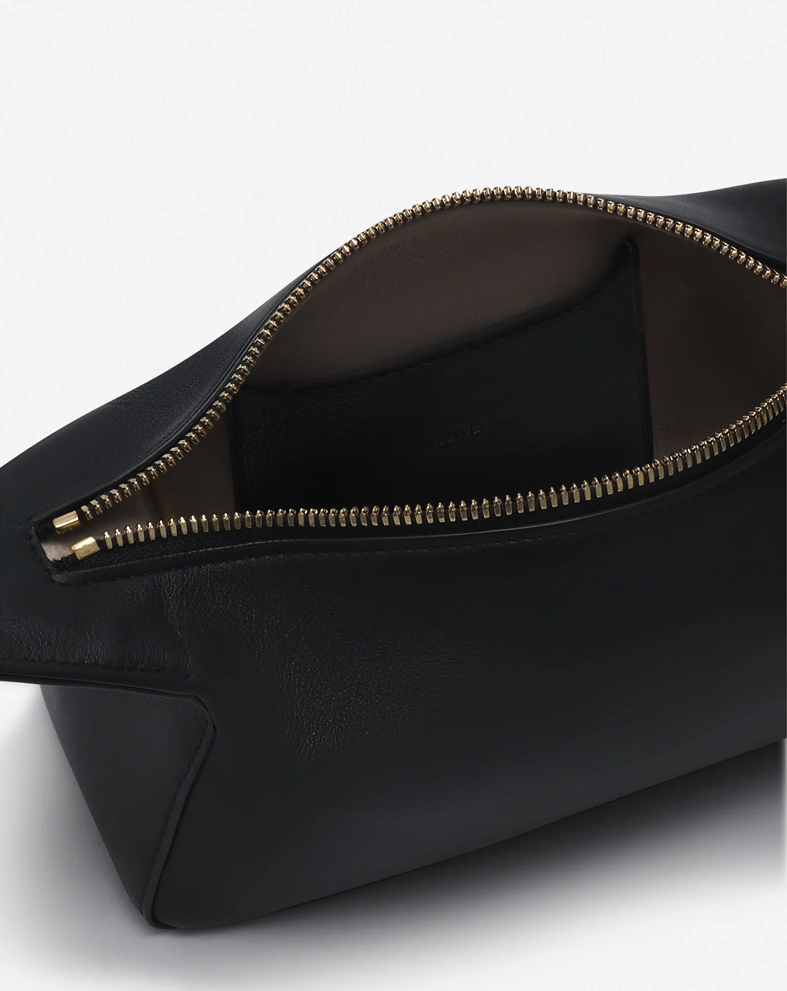 Haute séquence leather clutch bag