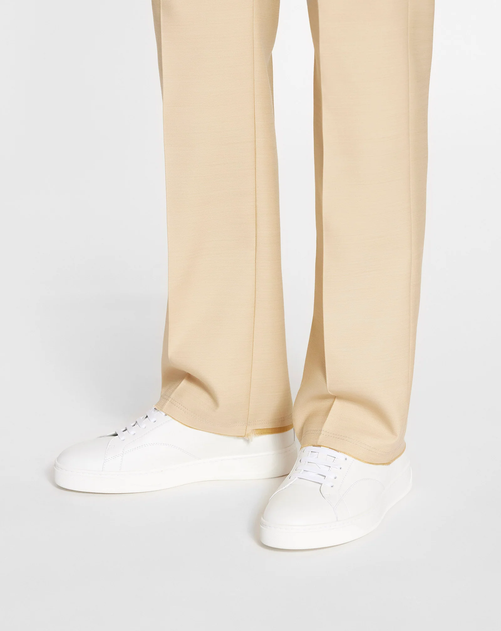 Ddb0 leather and suede sneakers