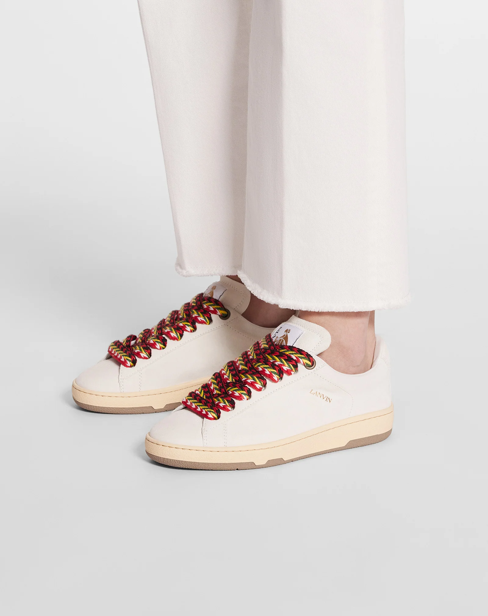 Suede lite curb sneakers