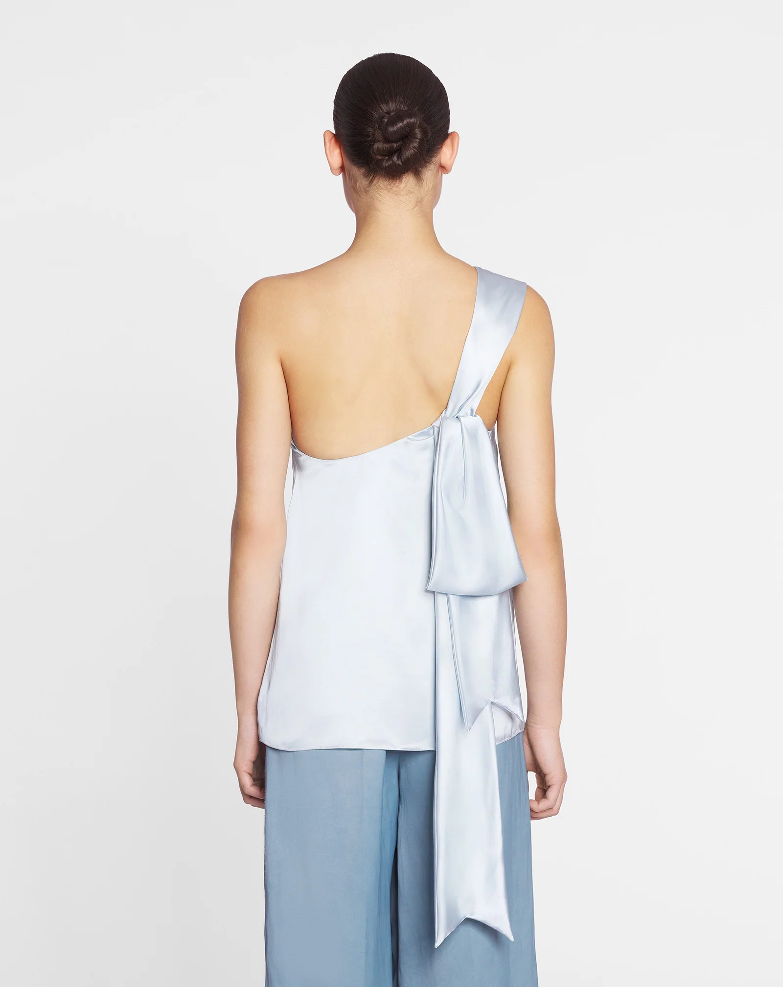 Asymmetrical top with ribbon detail
