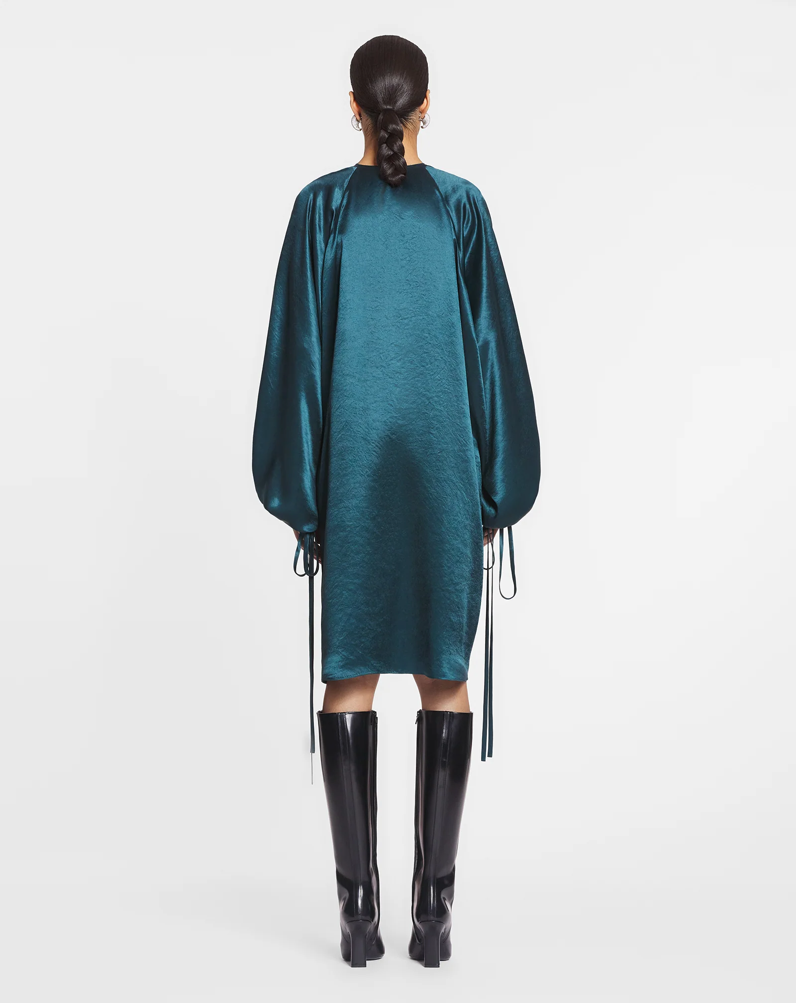 Balloon sleeve dress