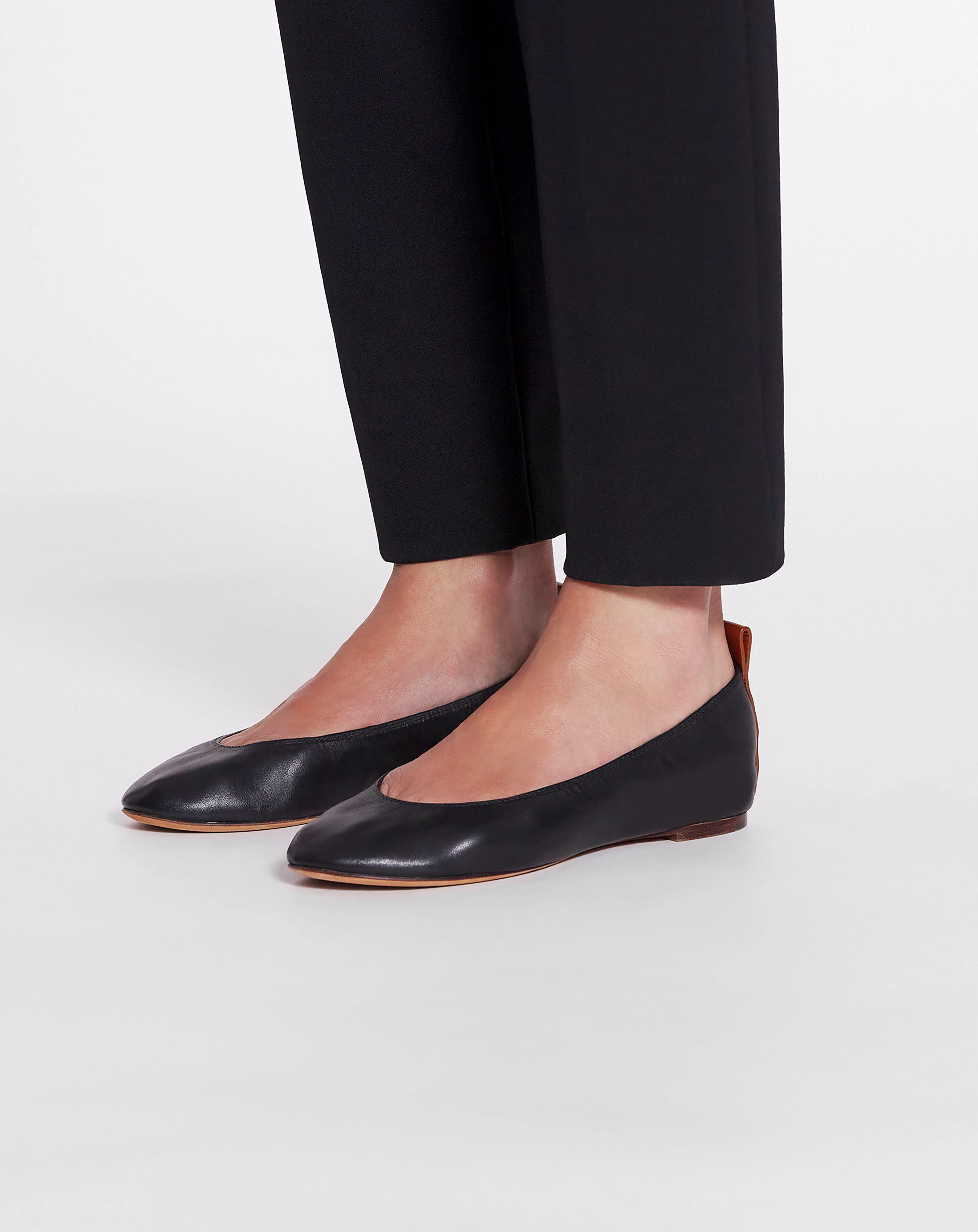 The leather ballerina flat