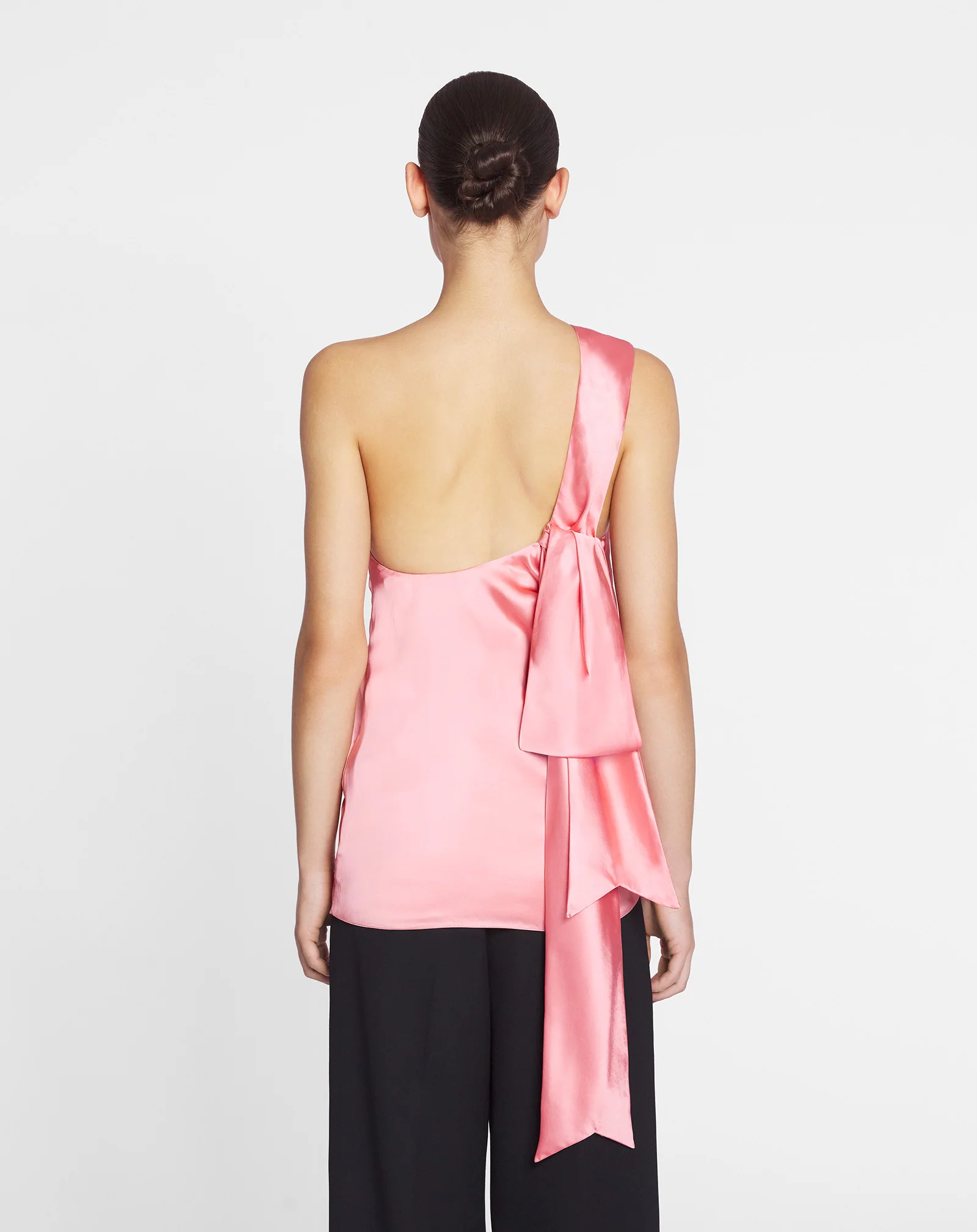Asymmetrical top with ribbon detail