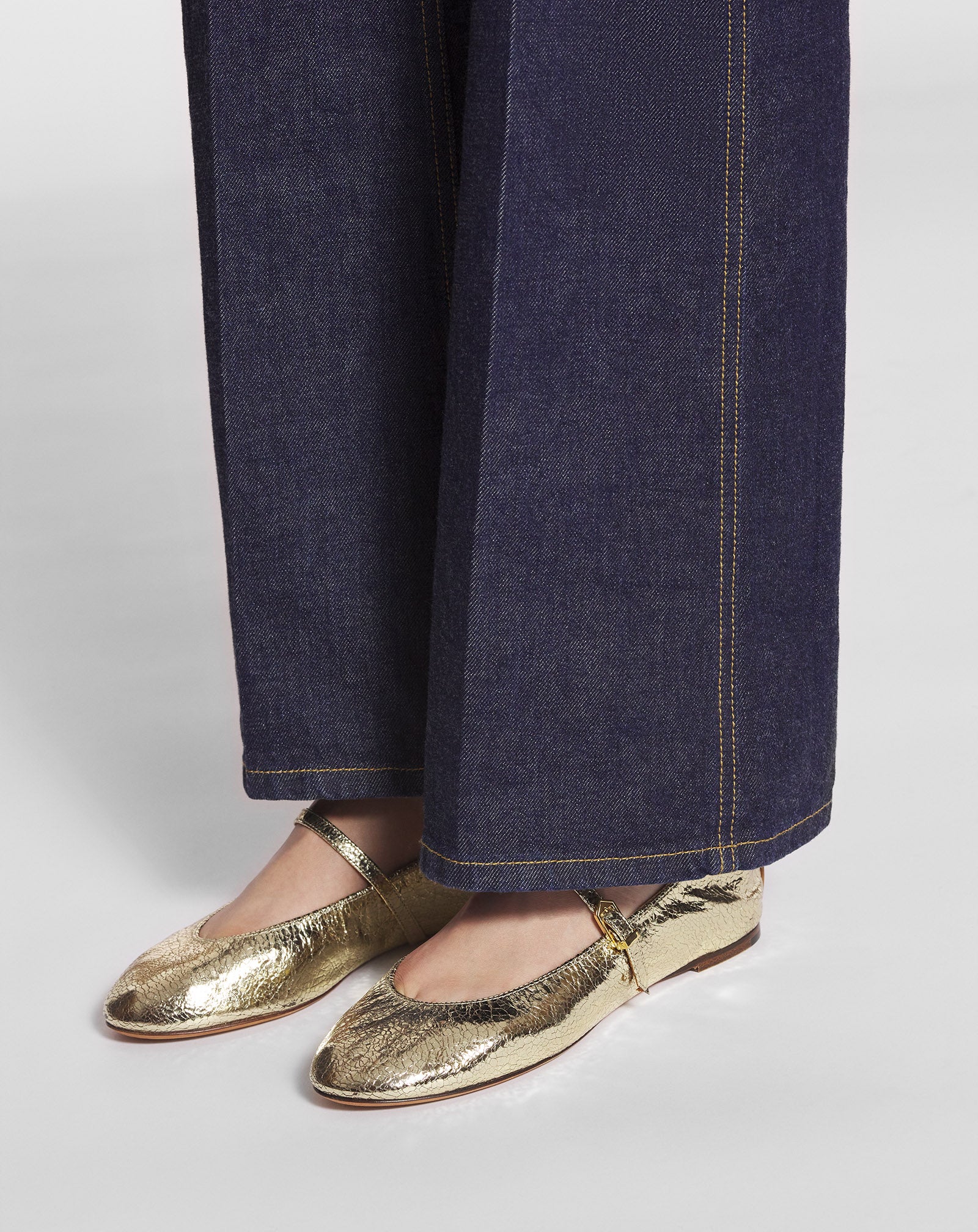 The ballerina mary jane in crackled metallic leather
