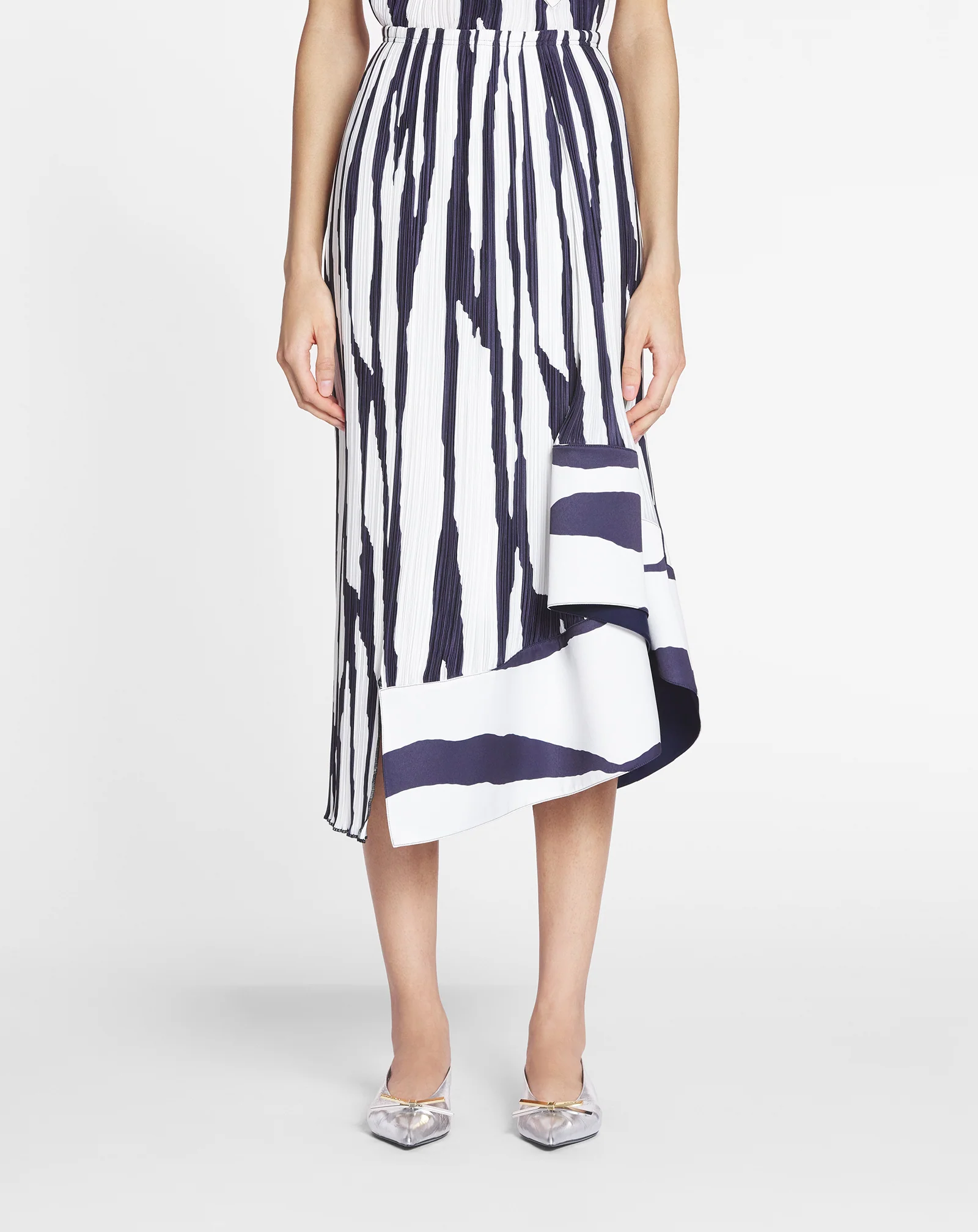 Printed pleated midi skirt