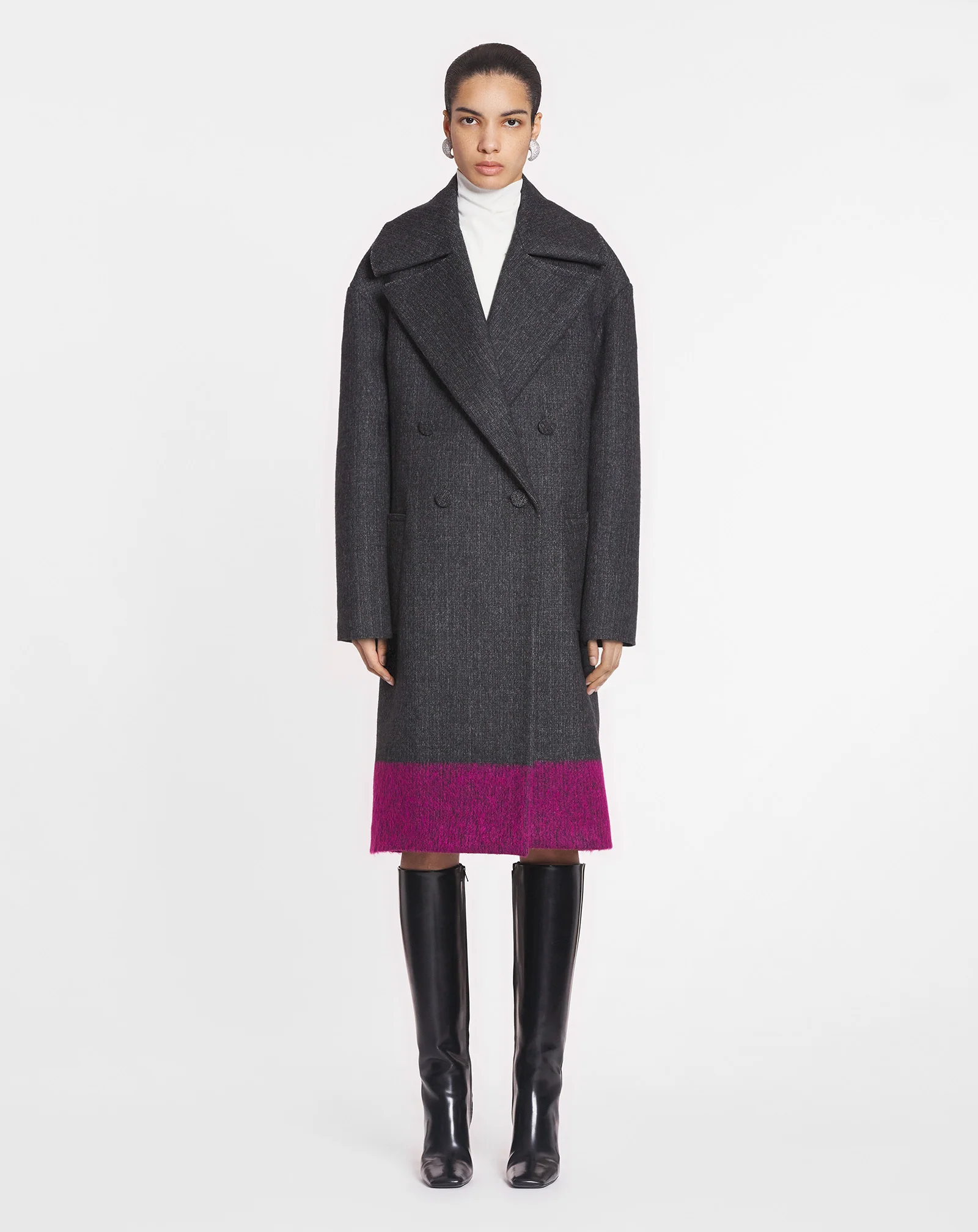 Loose-fit two-tone coat