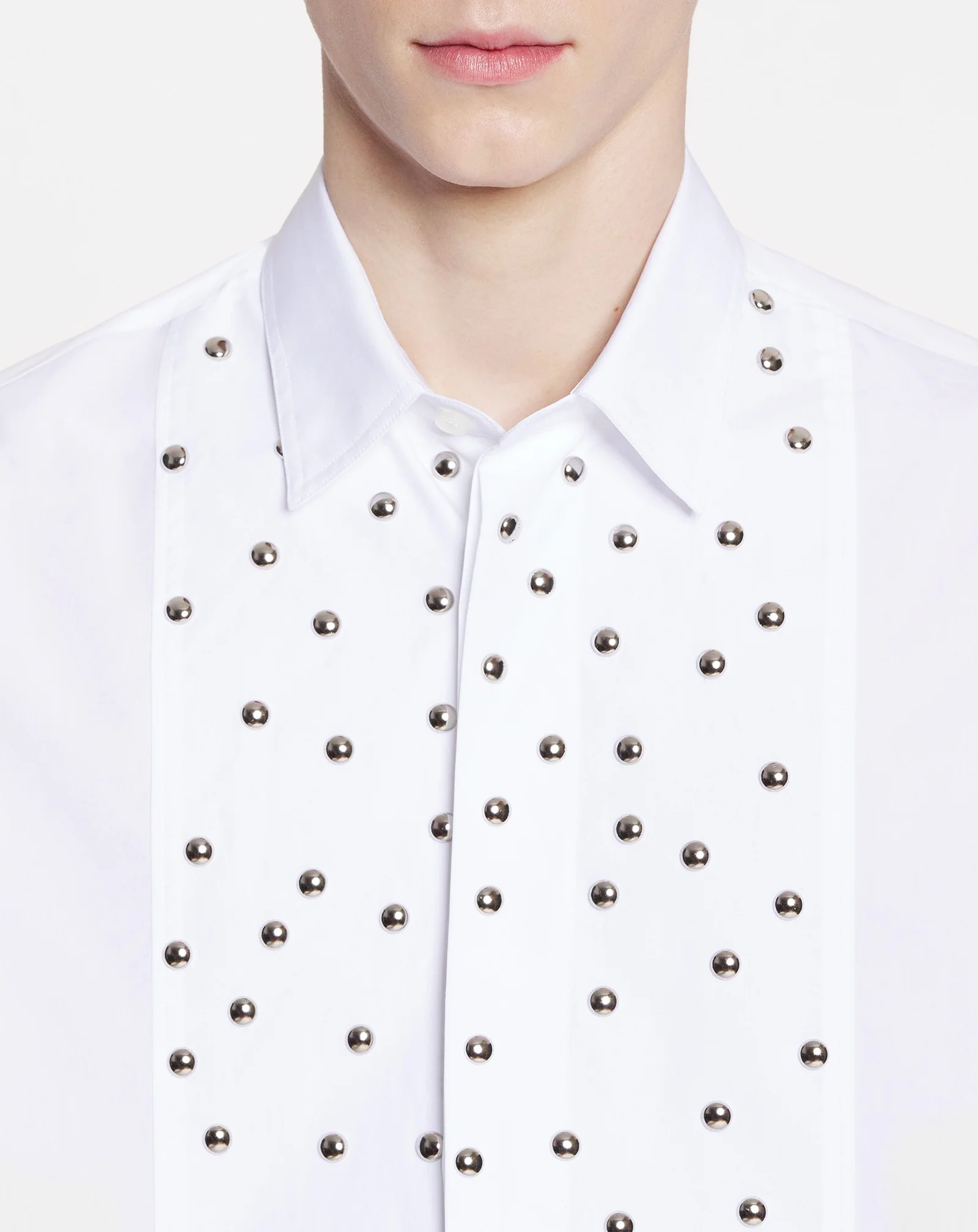 Loose-fit studded bib shirt
