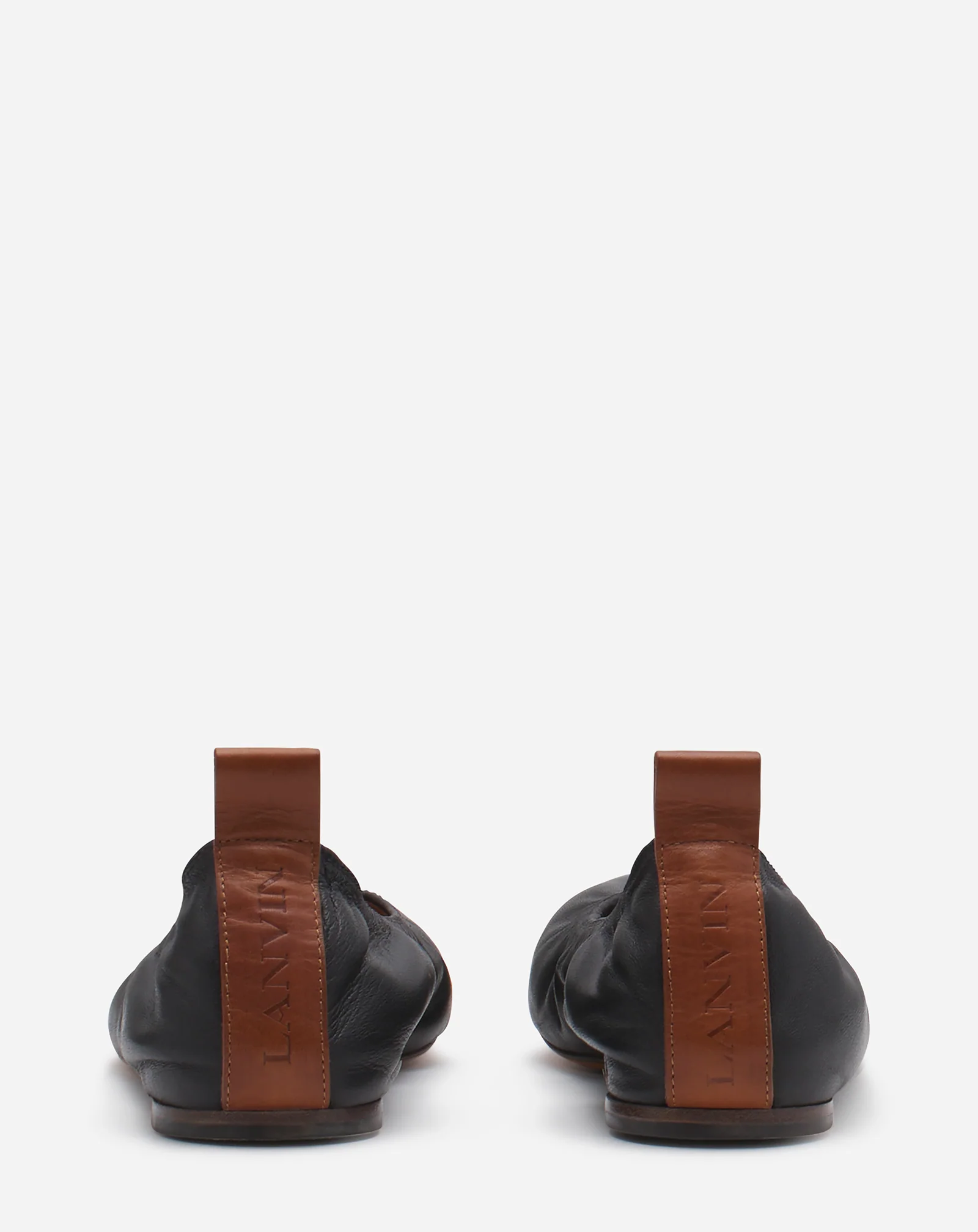 The leather ballerina flat