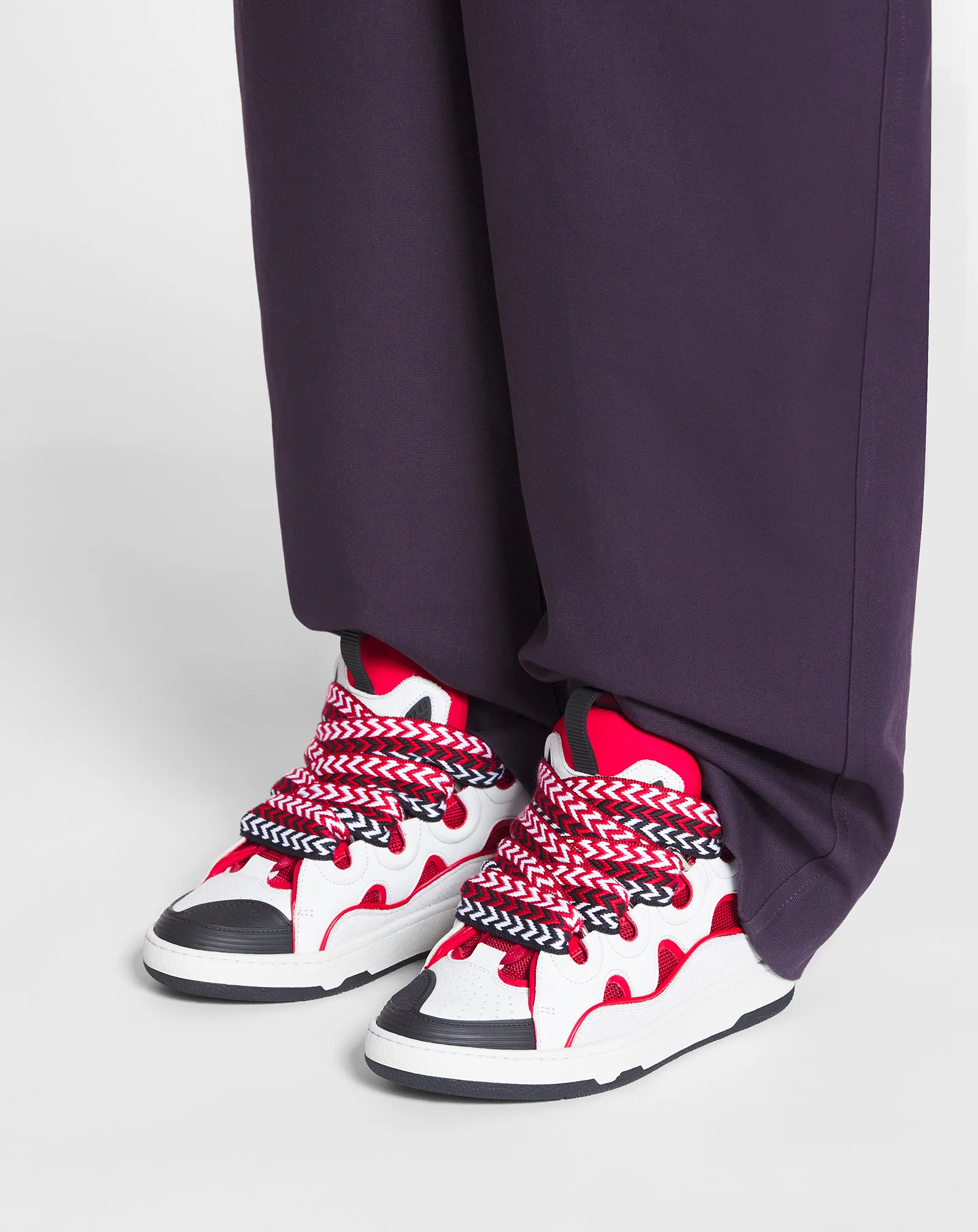 Leather curb sneakers