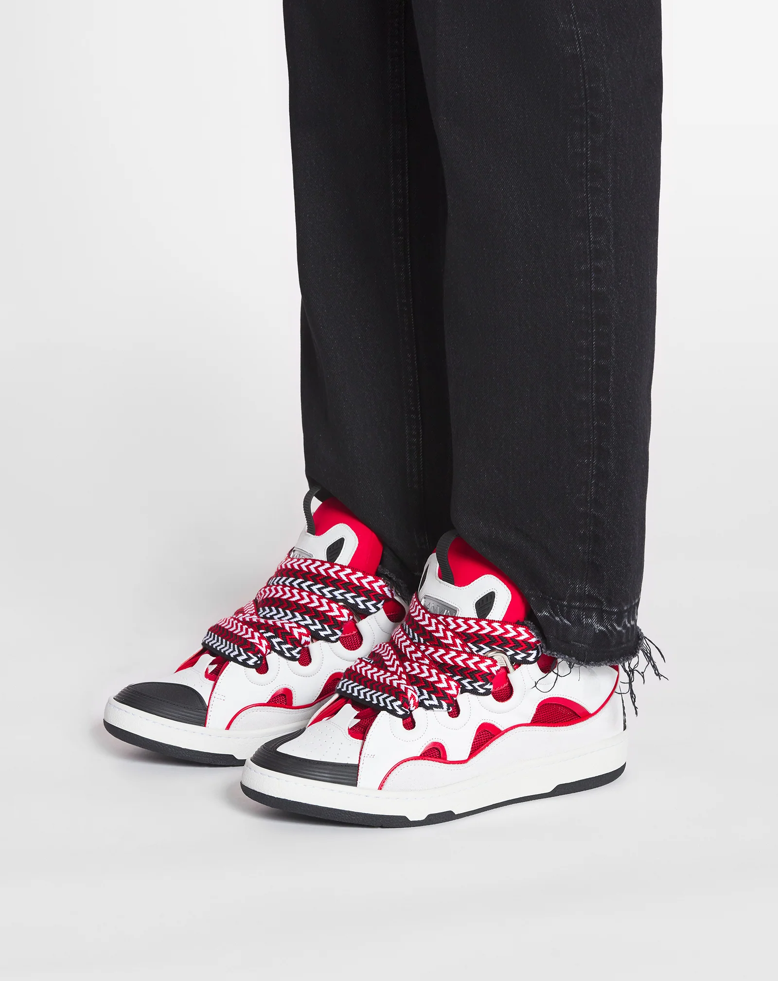 Leather curb sneakers