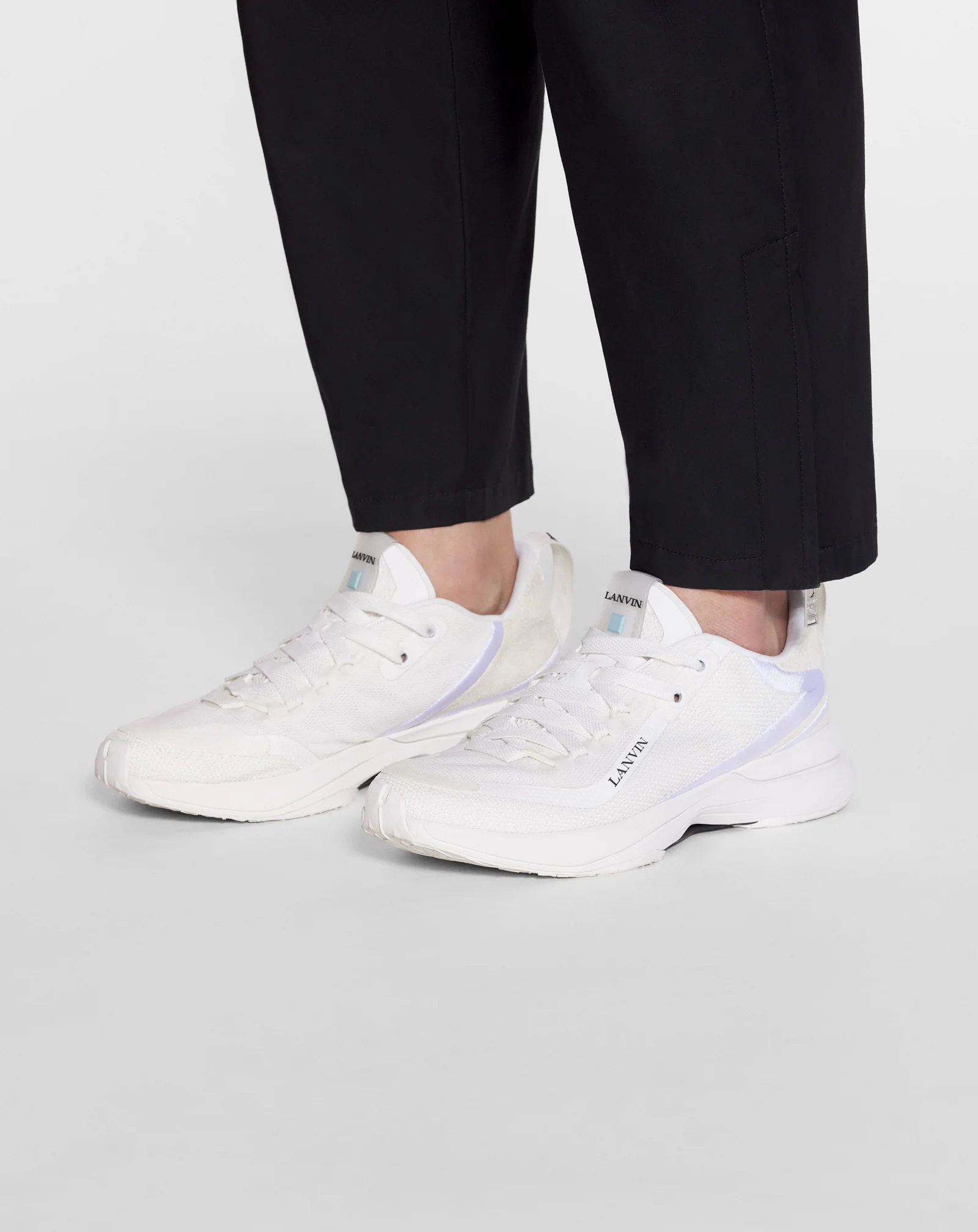 L-i mesh sneakers