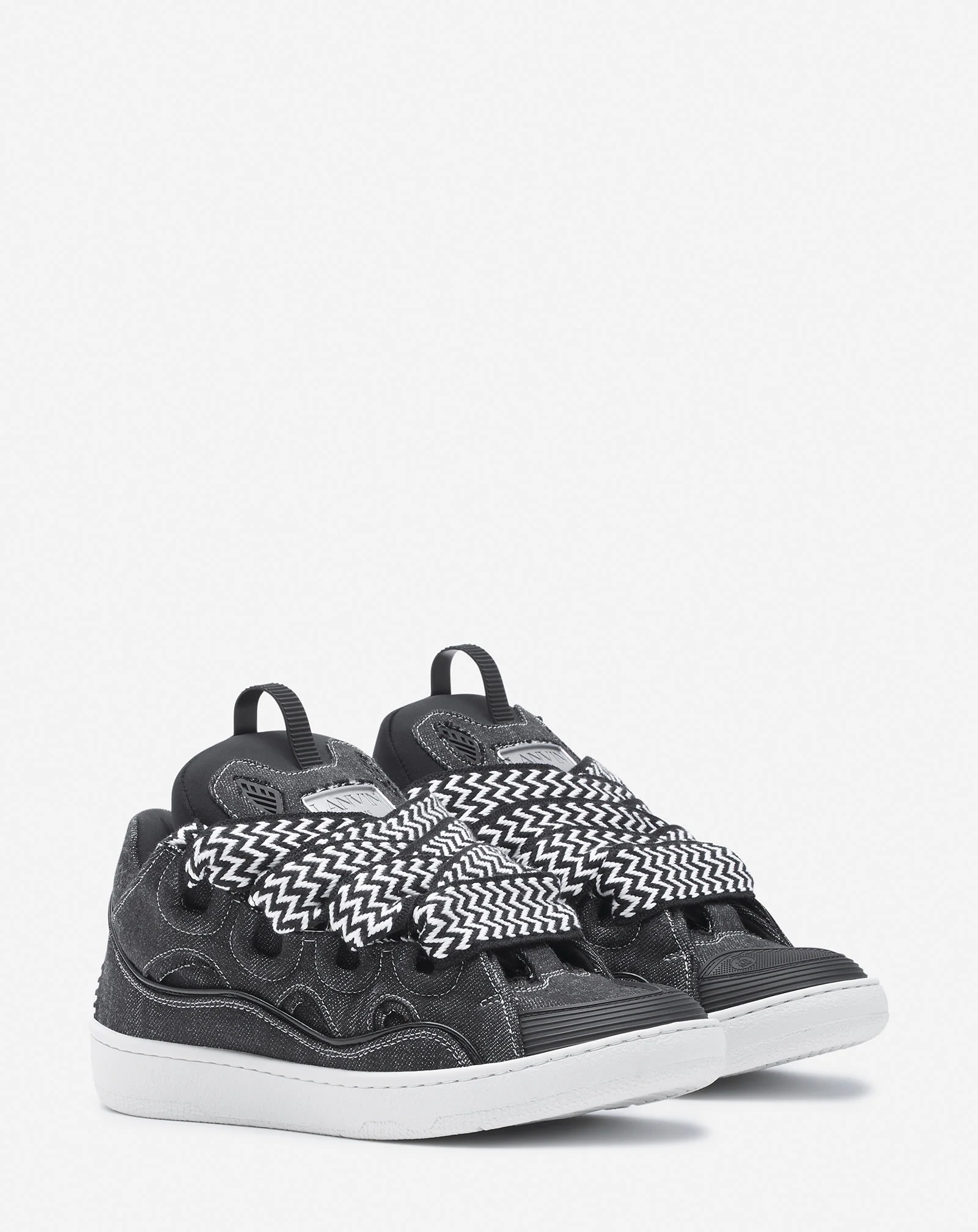 Curb sneakers in denim