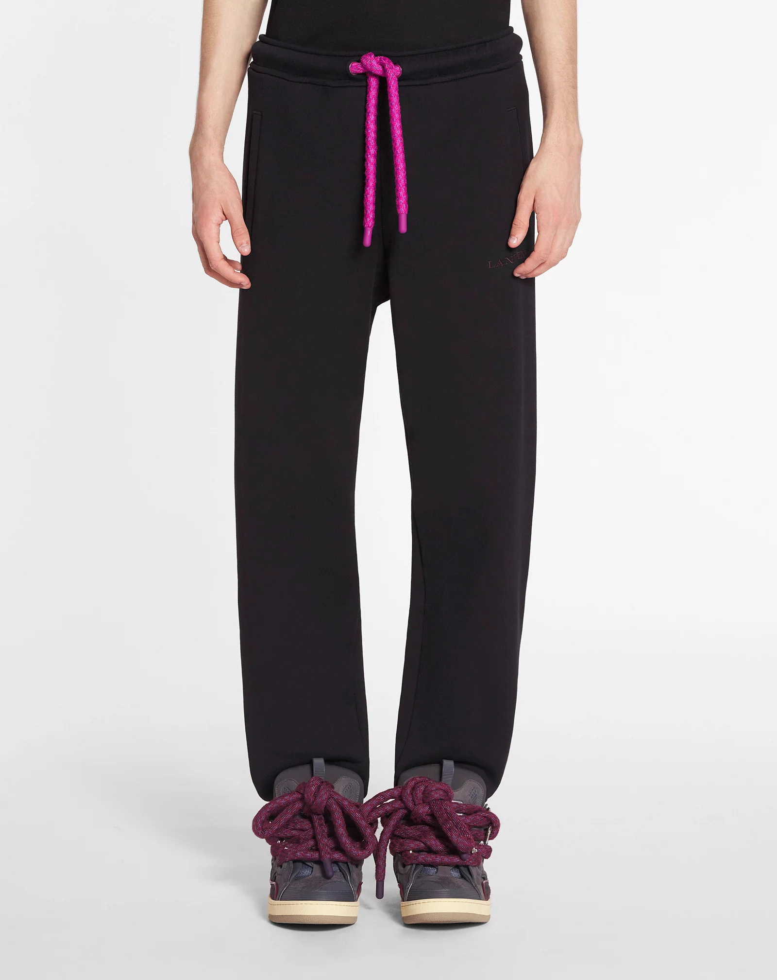 Curb snake training pants