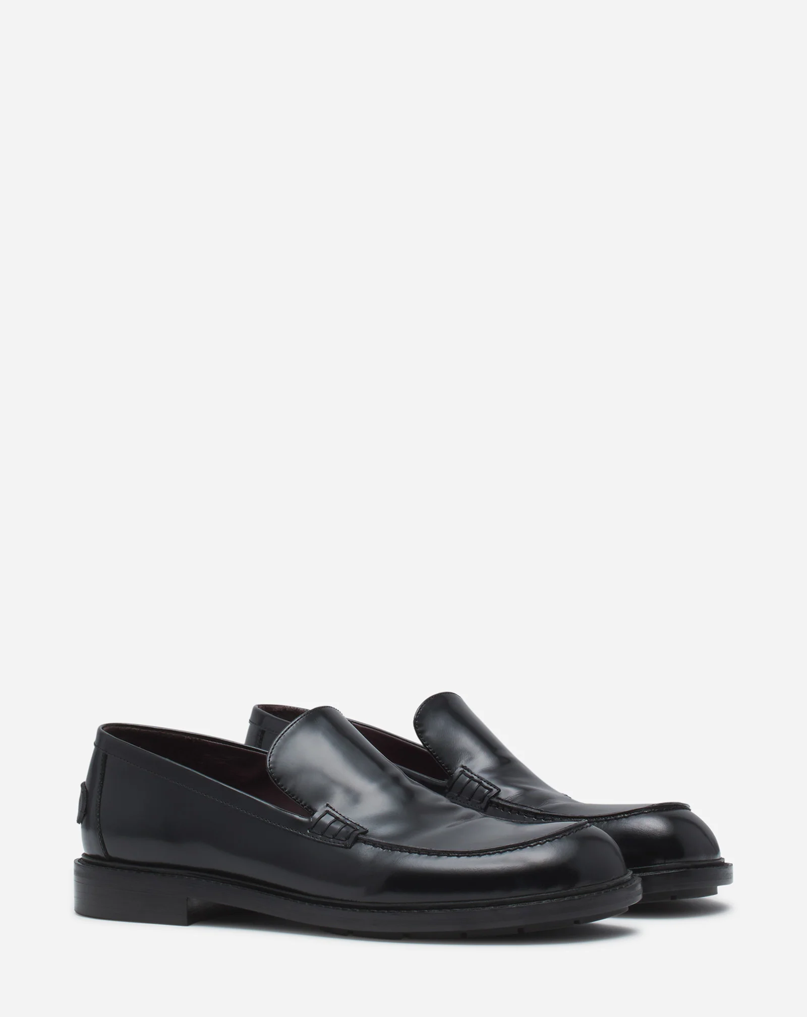Spinto loafers in glossy leather