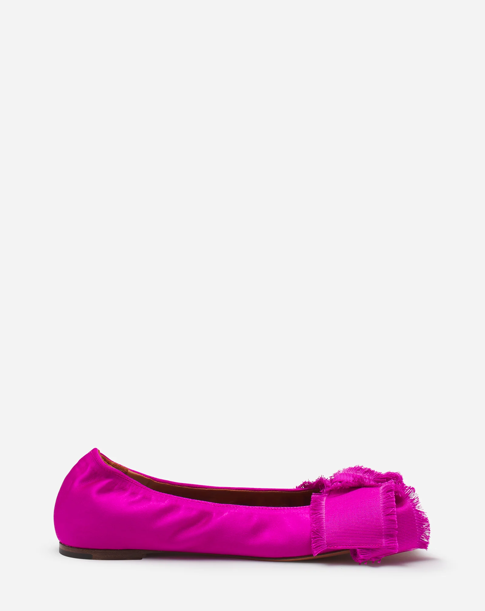 Ballerina flat with a satin bow