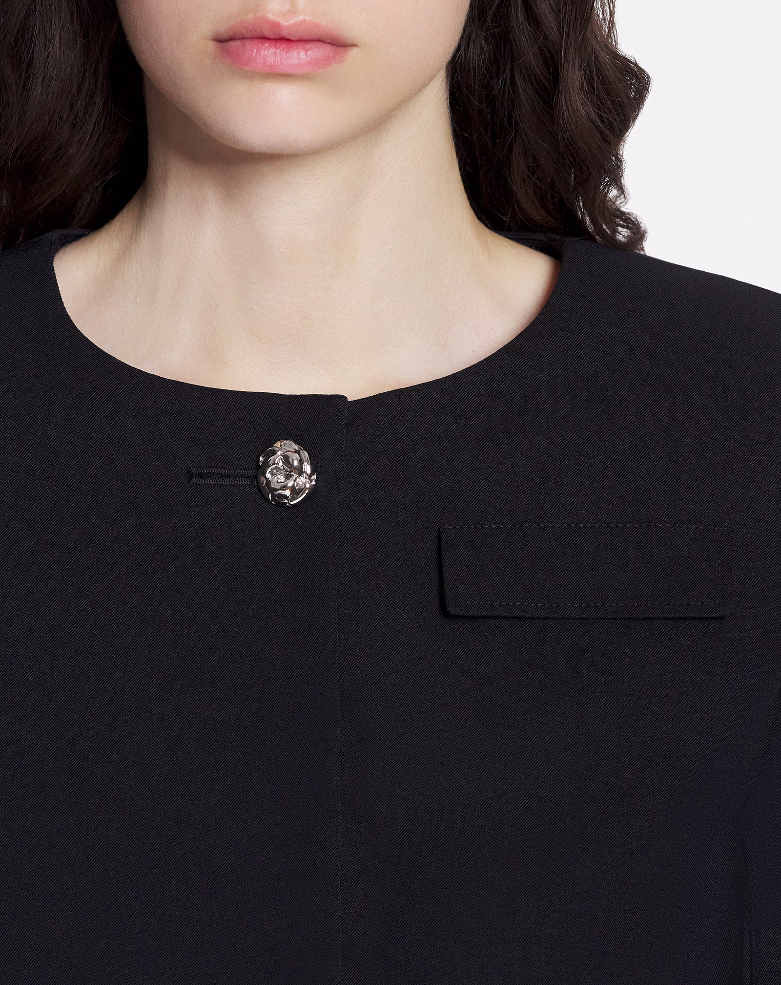 Cropped fitted jacket