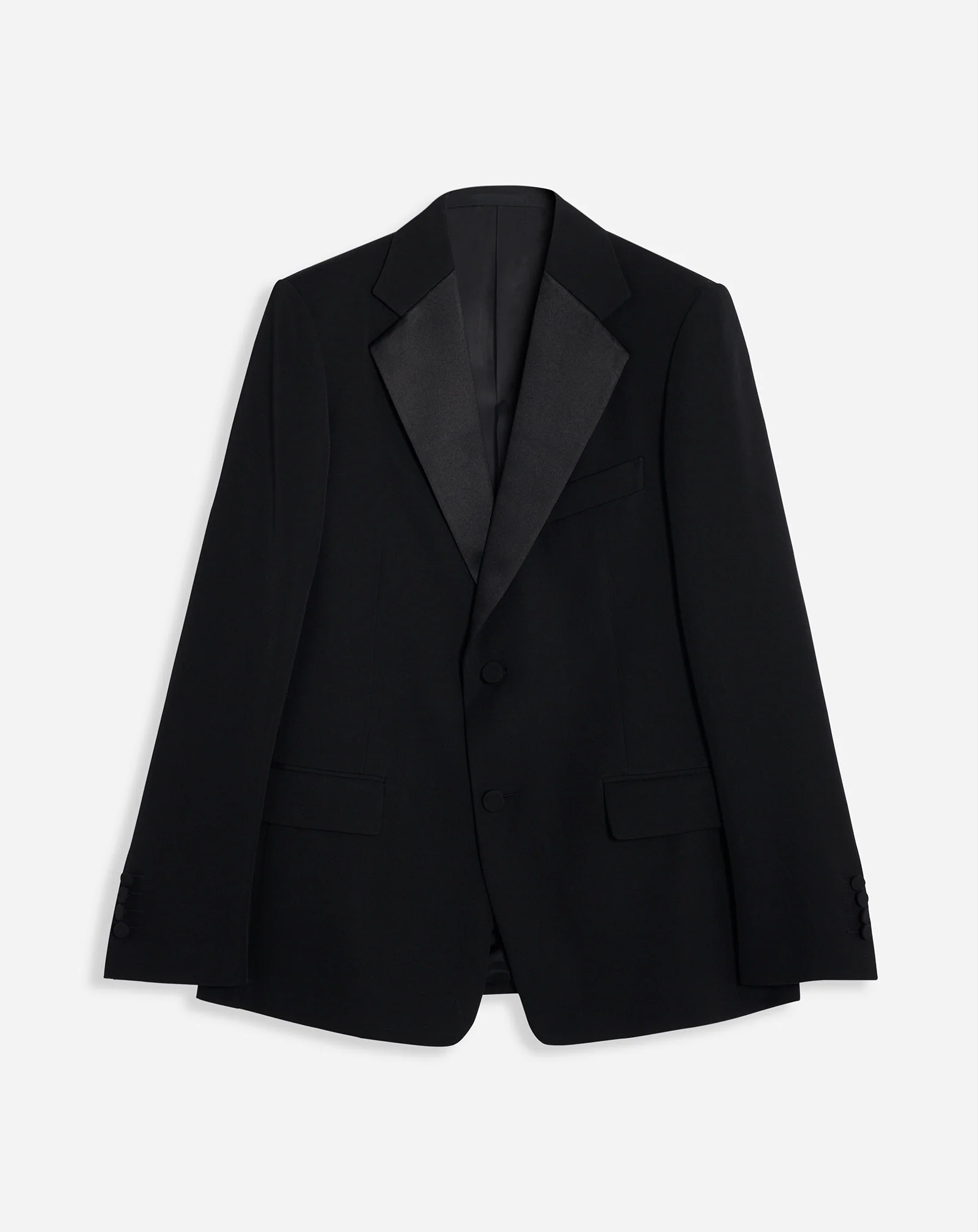 Single-breasted flap pockets jacket with satin lapels