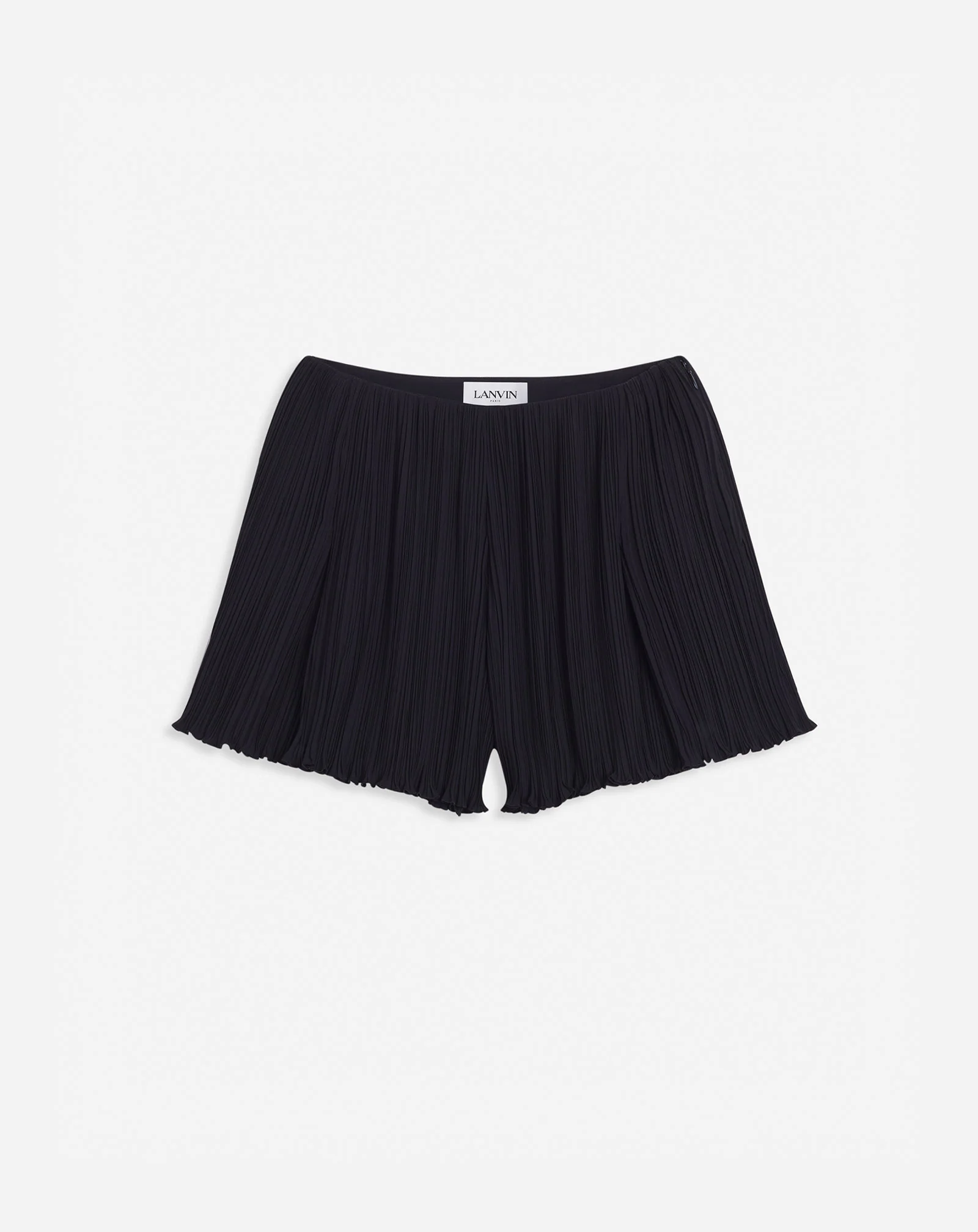 Pleated shorts