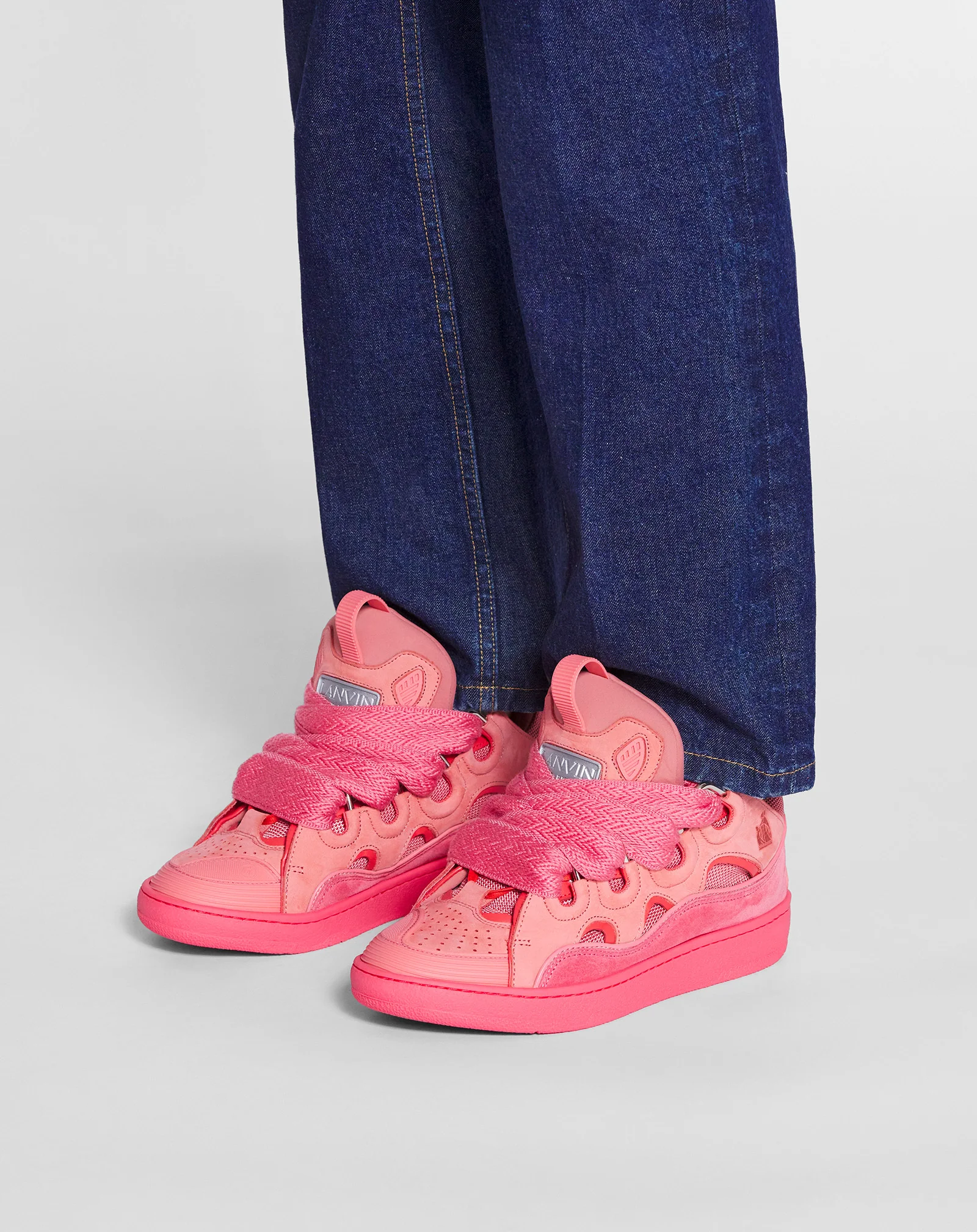 Leather curb sneakers