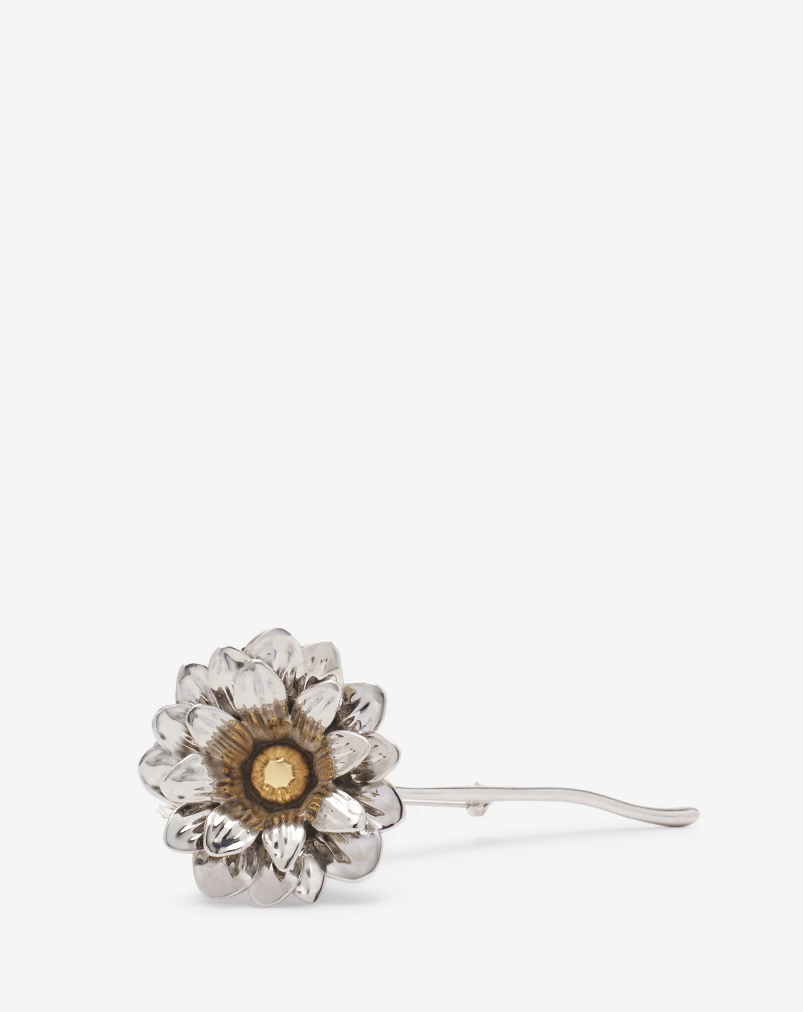 Marguerite brooch