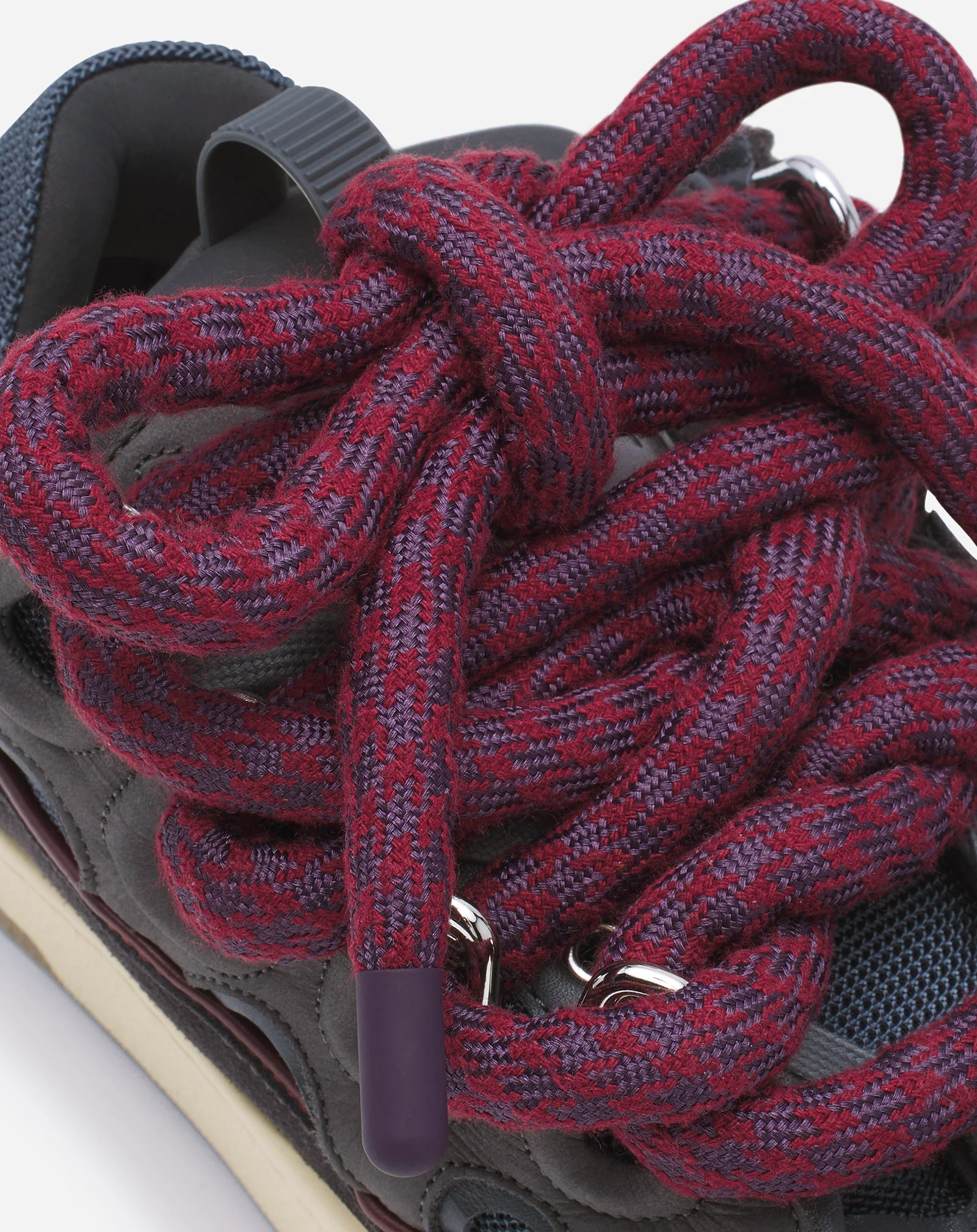 Curb sneakers in leather with snake laces