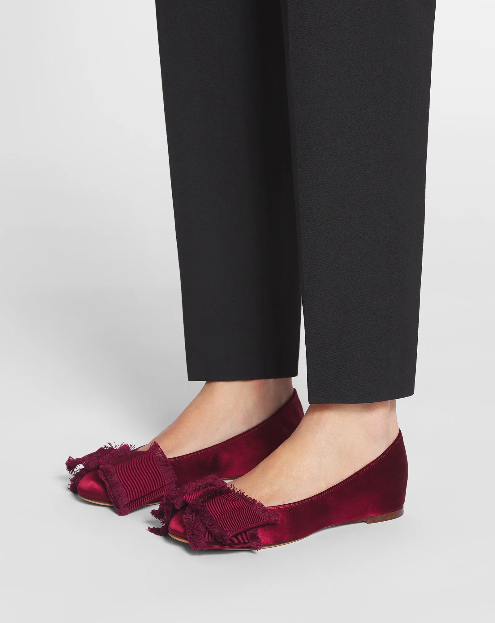 Ballerina flat with a satin bow