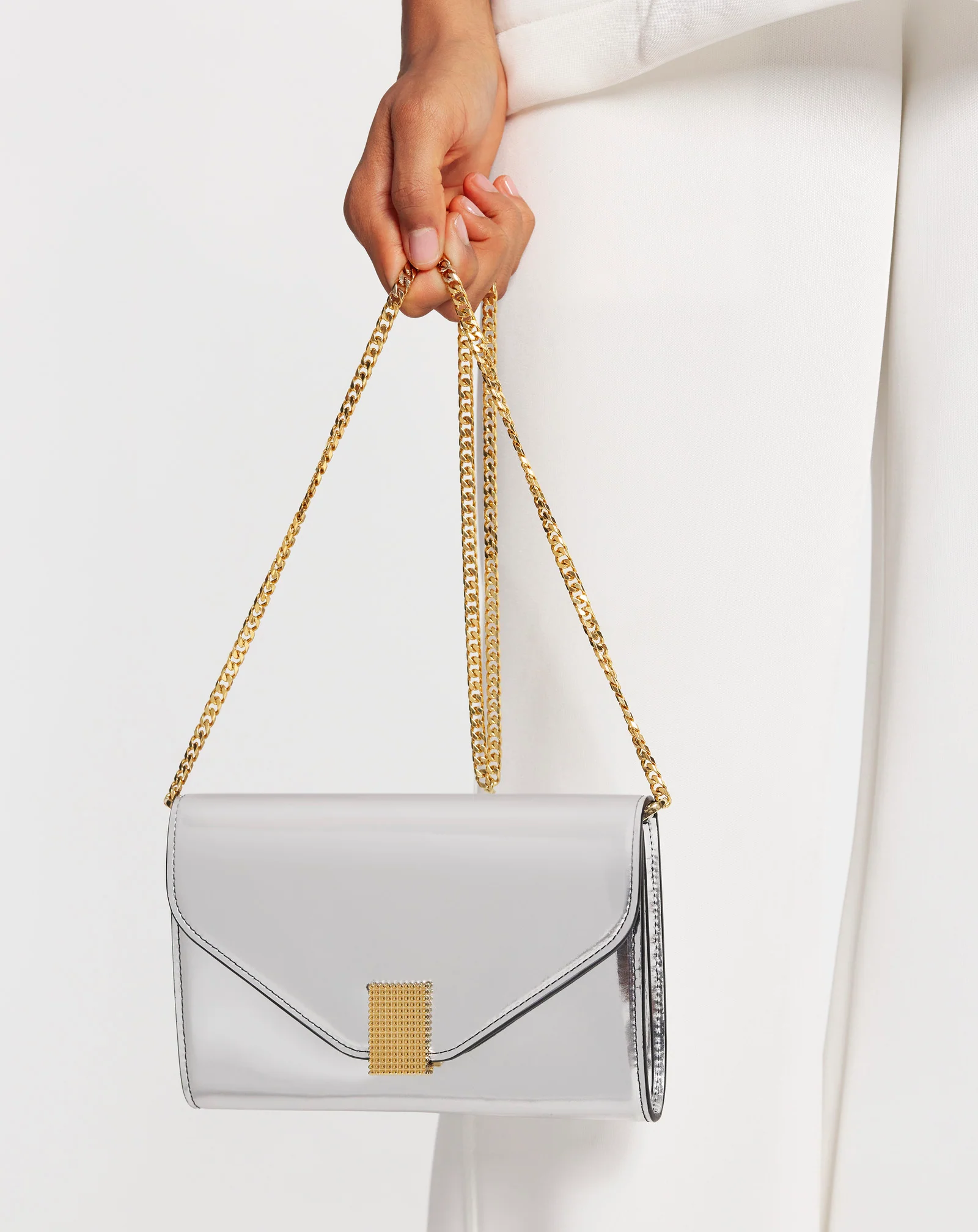 Concerto wallet on chain bag in metallic leather