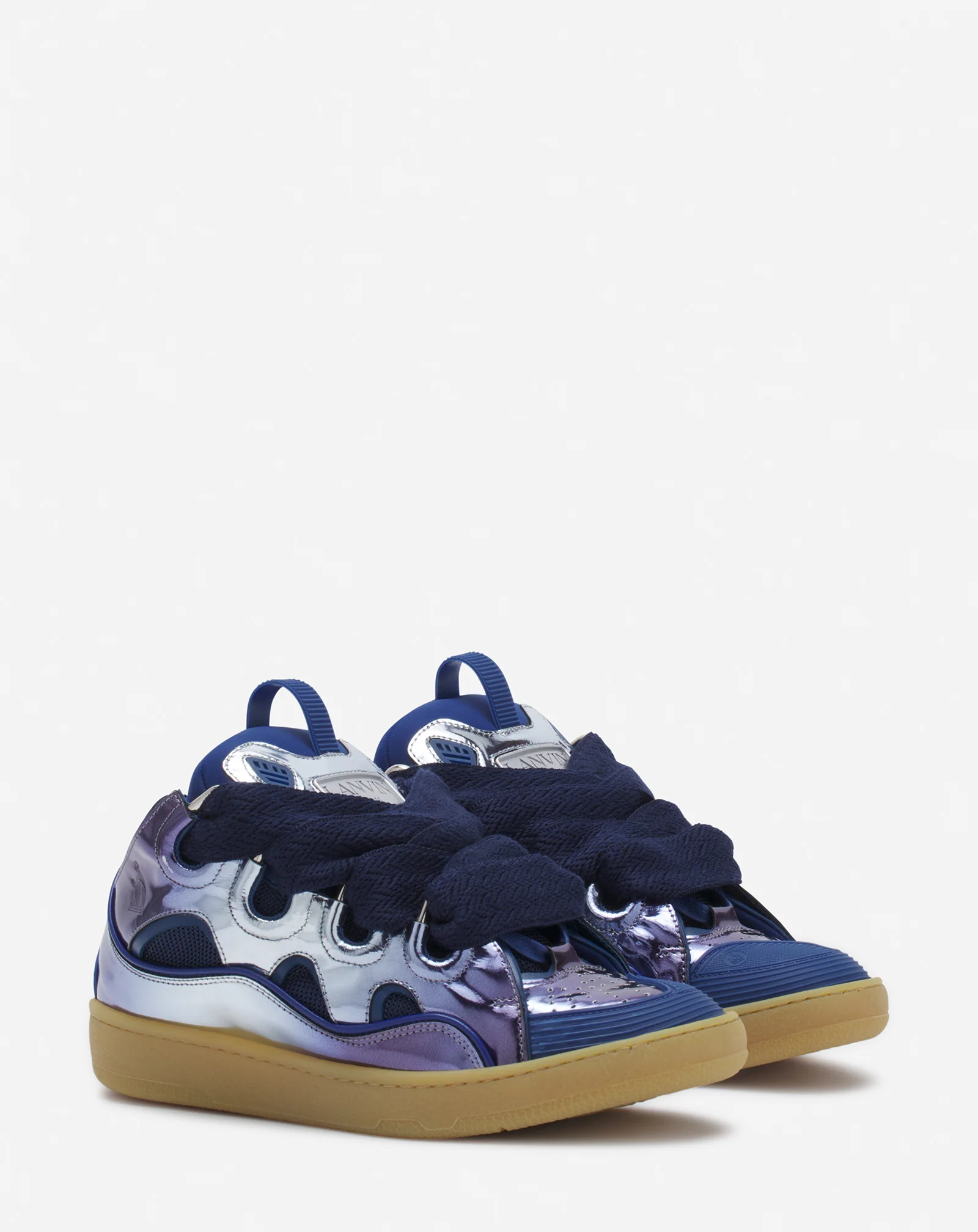 Curb sneakers in metallic leather