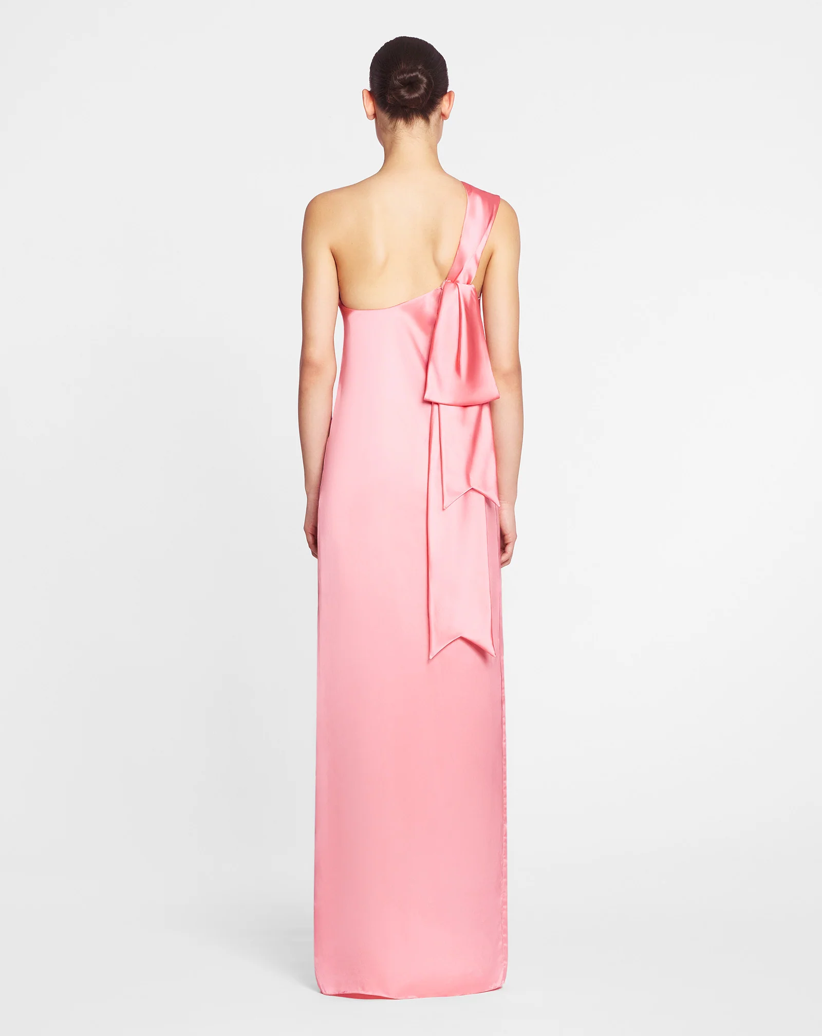 Asymmetrical long dress with ribbon detail