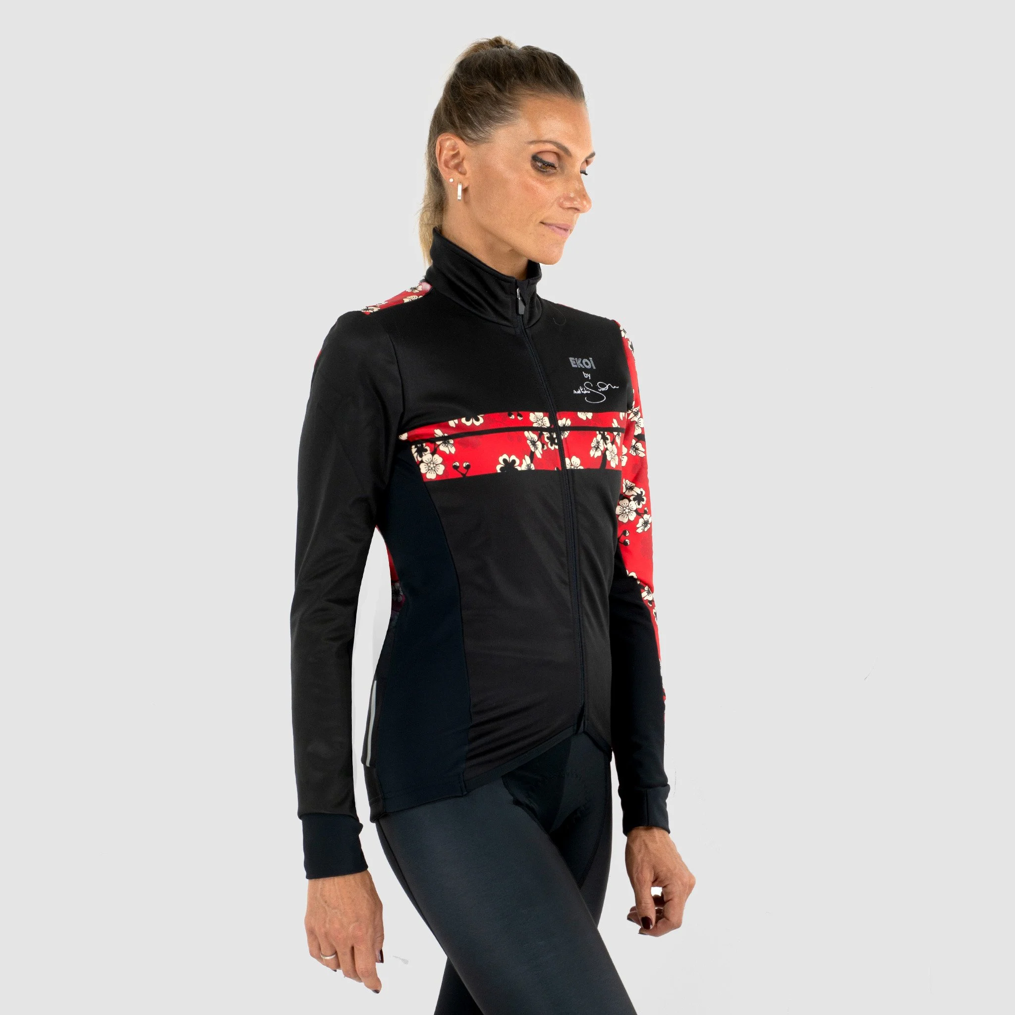 Nathalie Simon women's red thermal jacket by EKOÏ