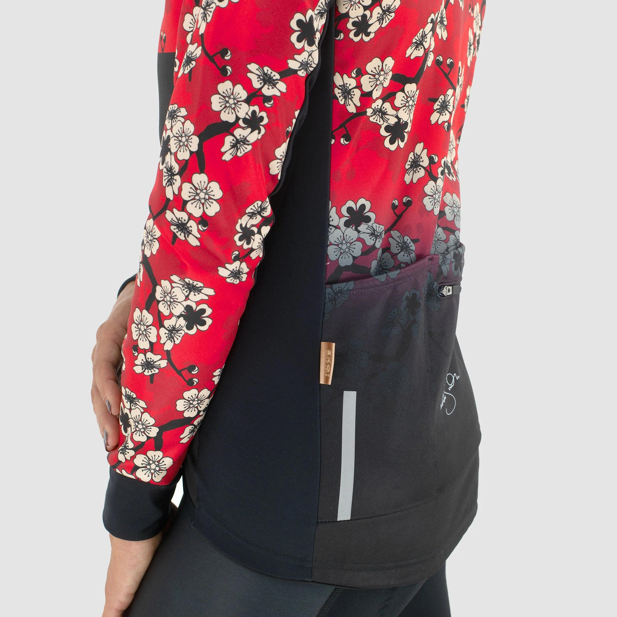 Nathalie Simon women's red thermal jacket by EKOÏ
