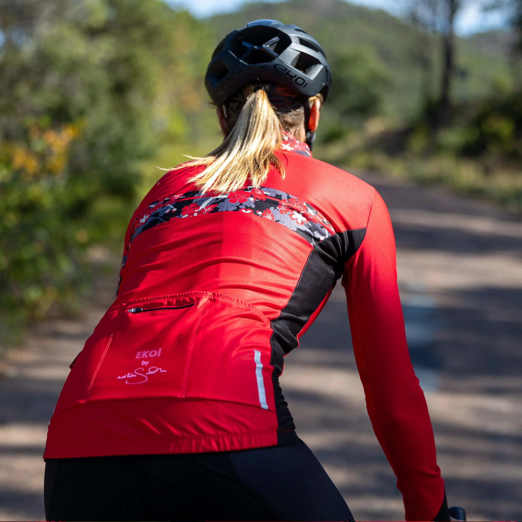 Nathalie Simon women's black LS jersey by EKOÏ