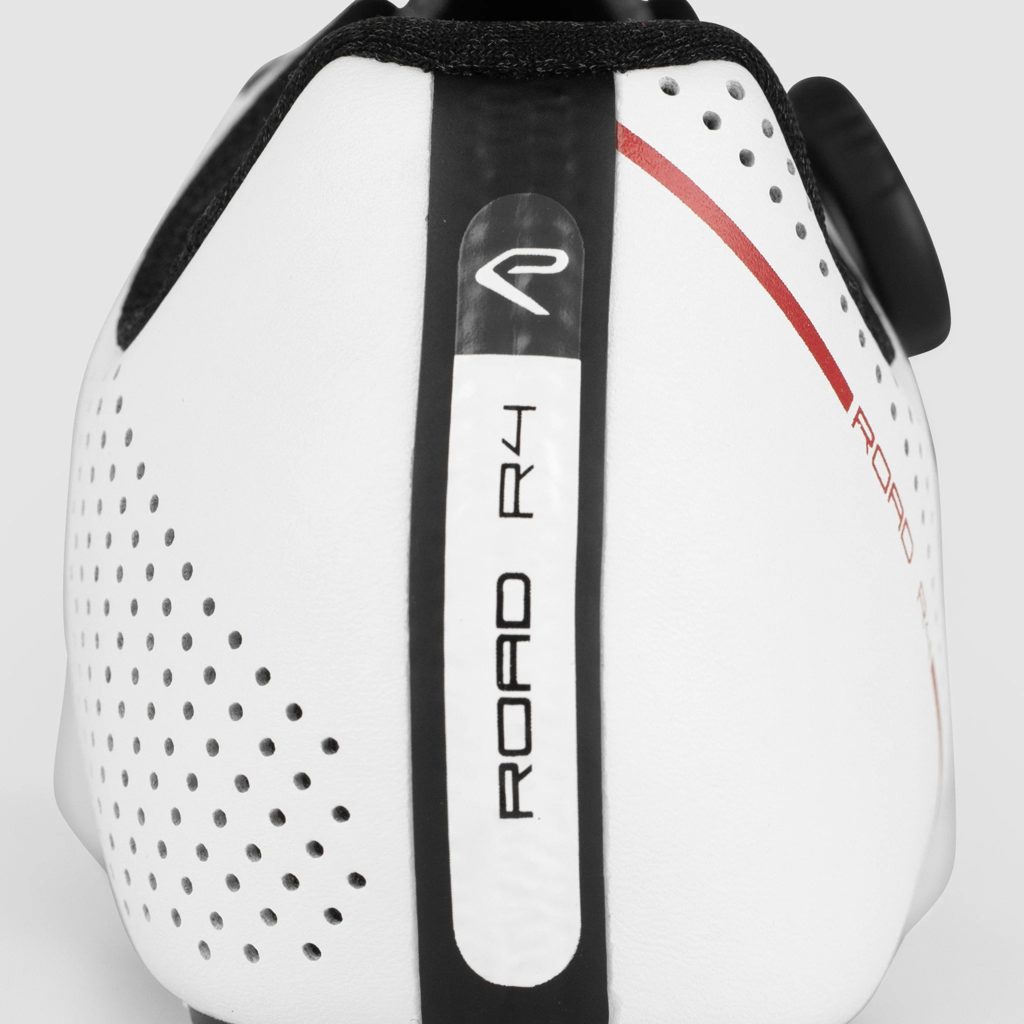R4 Full black road shoe