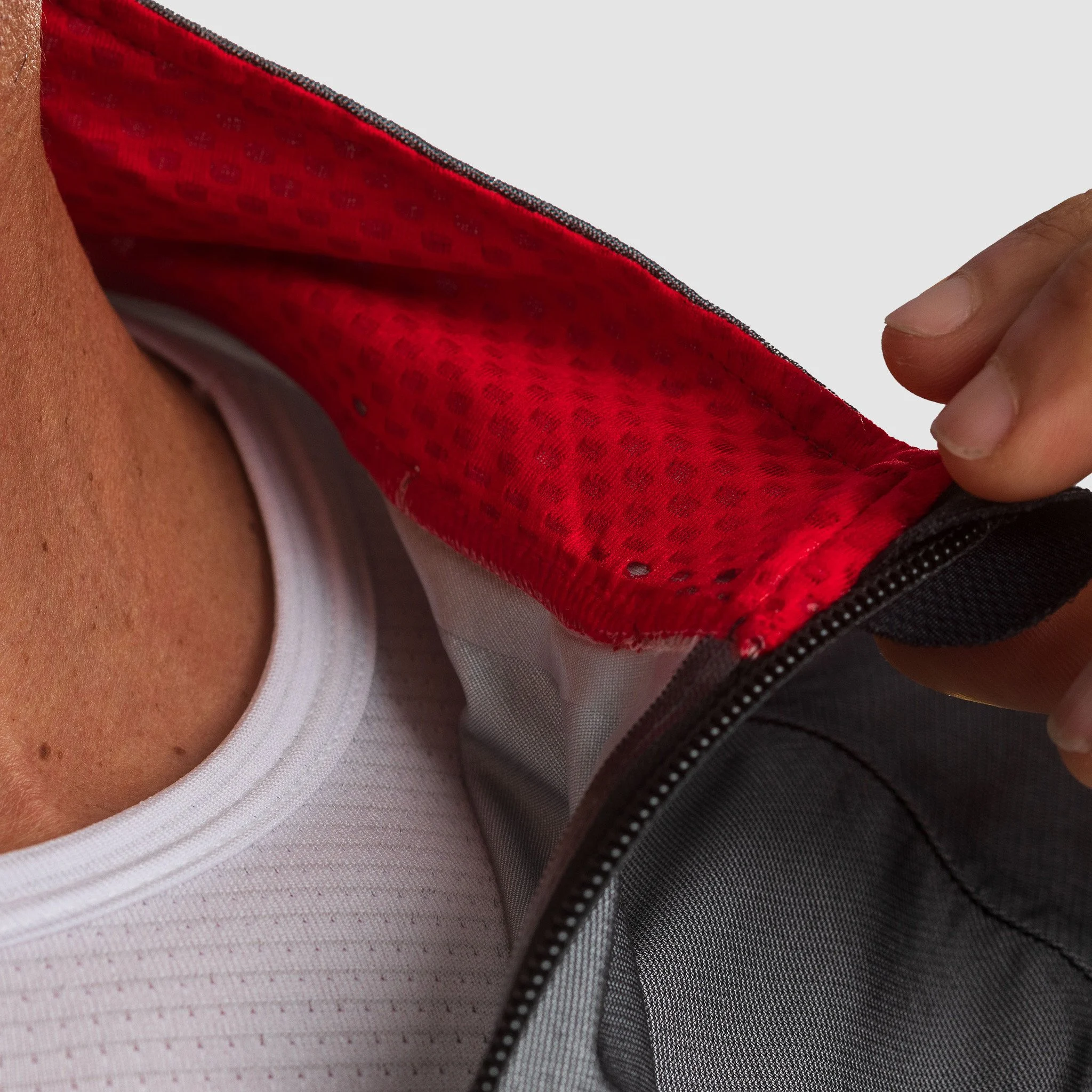 EKOI EVENT LIGHT RAIN JACKET BY STORM SHELL
